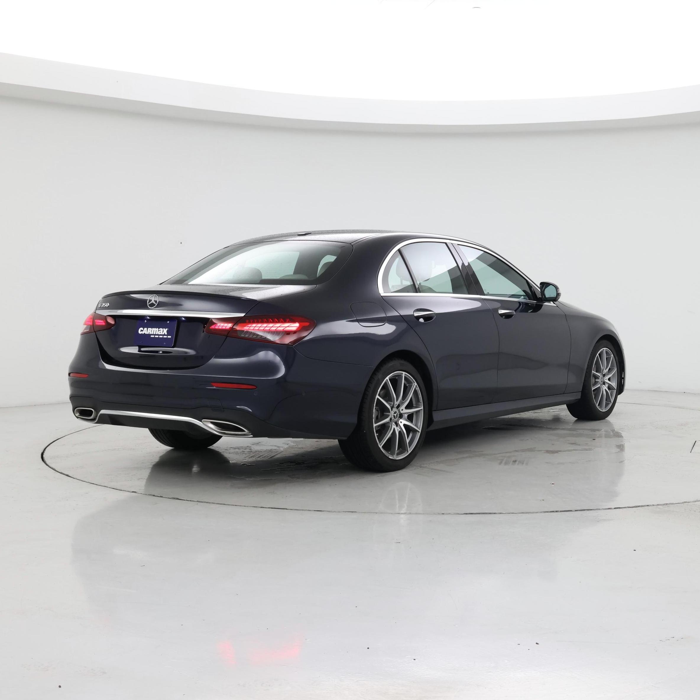 Thumbnail: 2022 Mercedes-Benz E-Class - 8