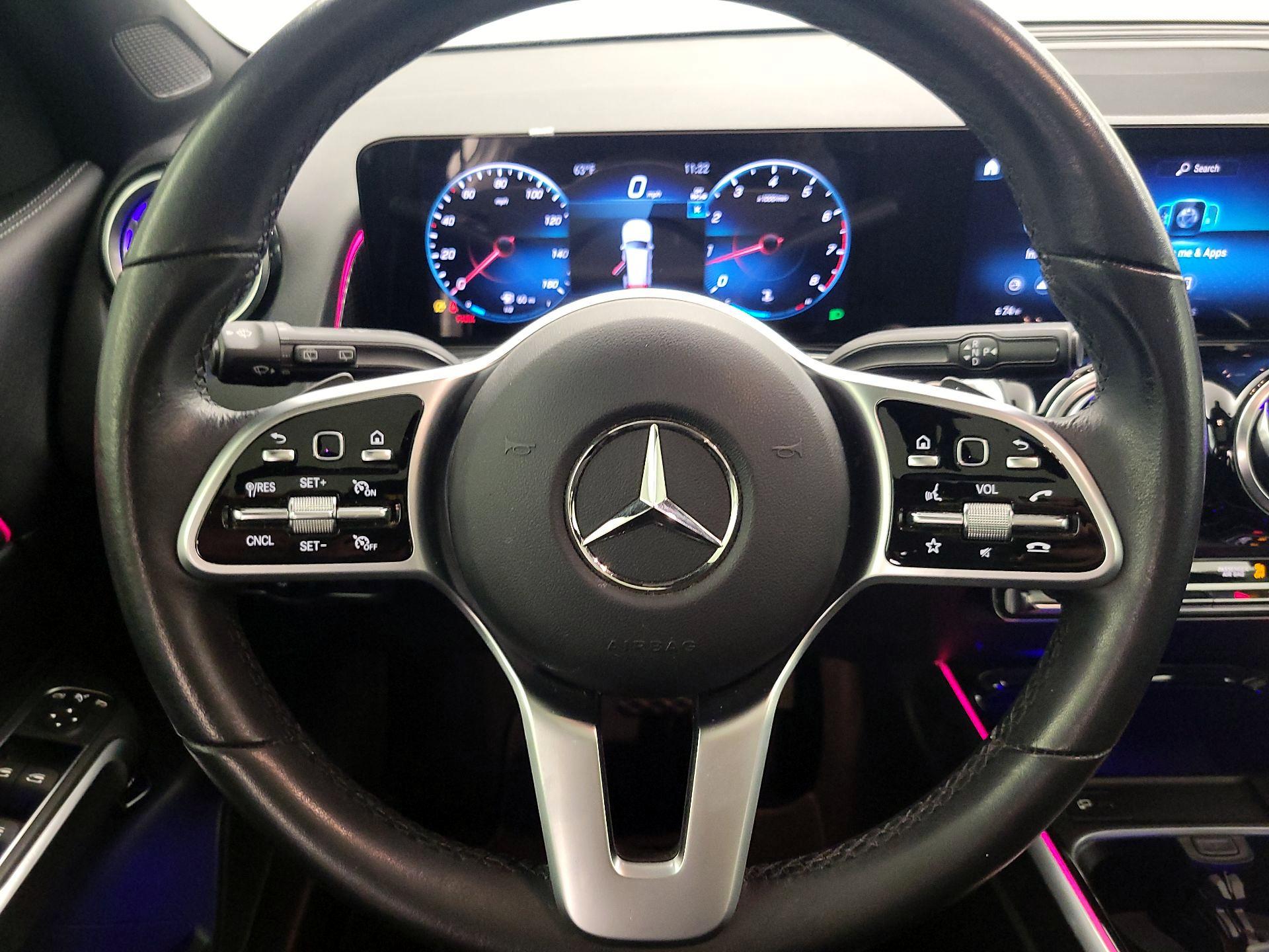 Thumbnail: 2023 Mercedes-Benz GLB - 10