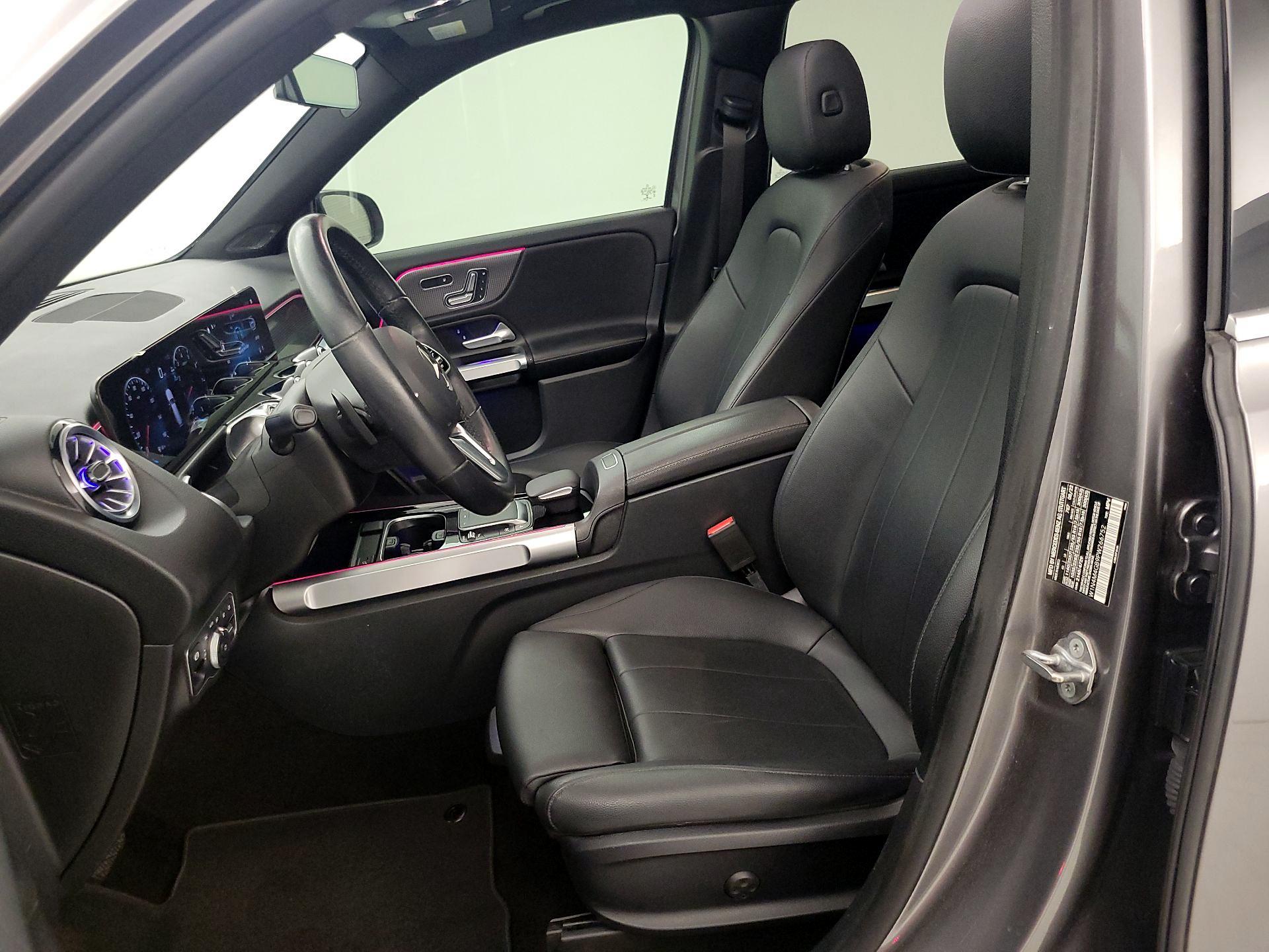 Thumbnail: 2023 Mercedes-Benz GLB - 11