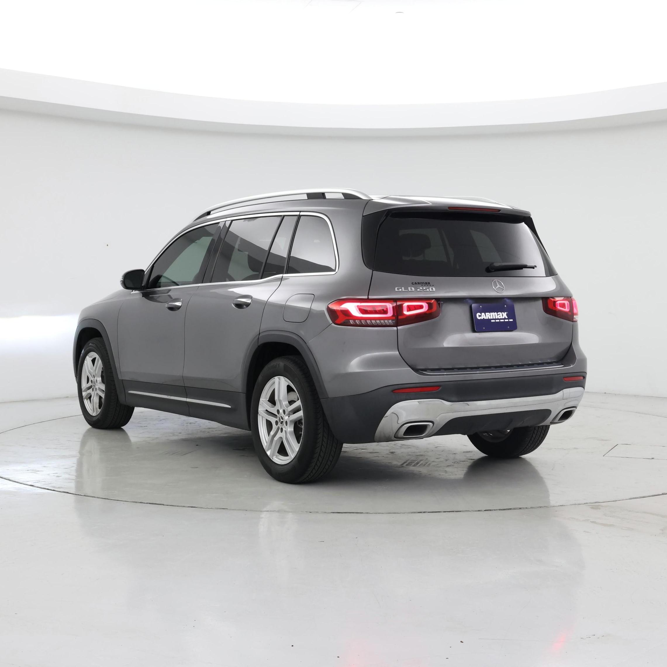 Thumbnail: 2023 Mercedes-Benz GLB - 2