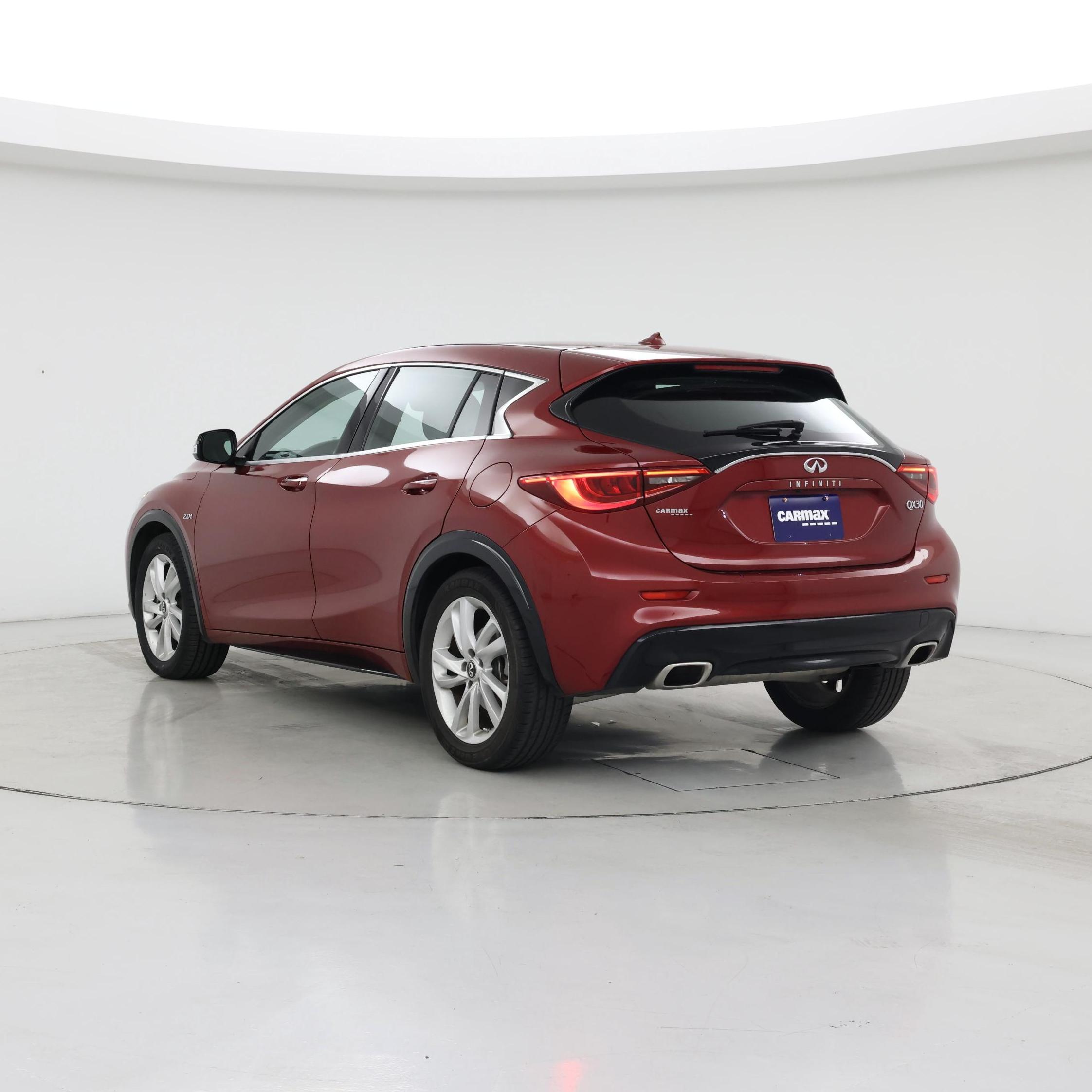 Thumbnail: 2018 INFINITI QX30 - 2