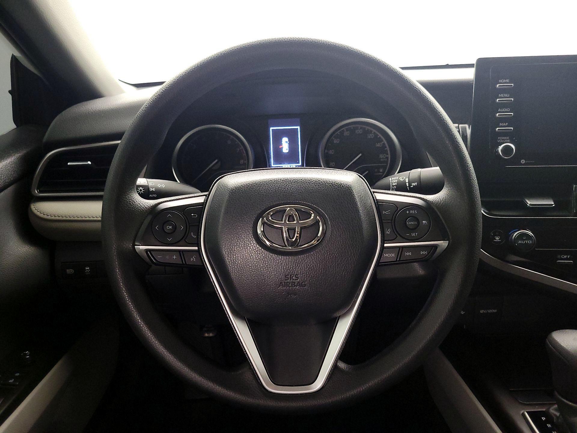 Thumbnail: 2022 Toyota Camry - 10