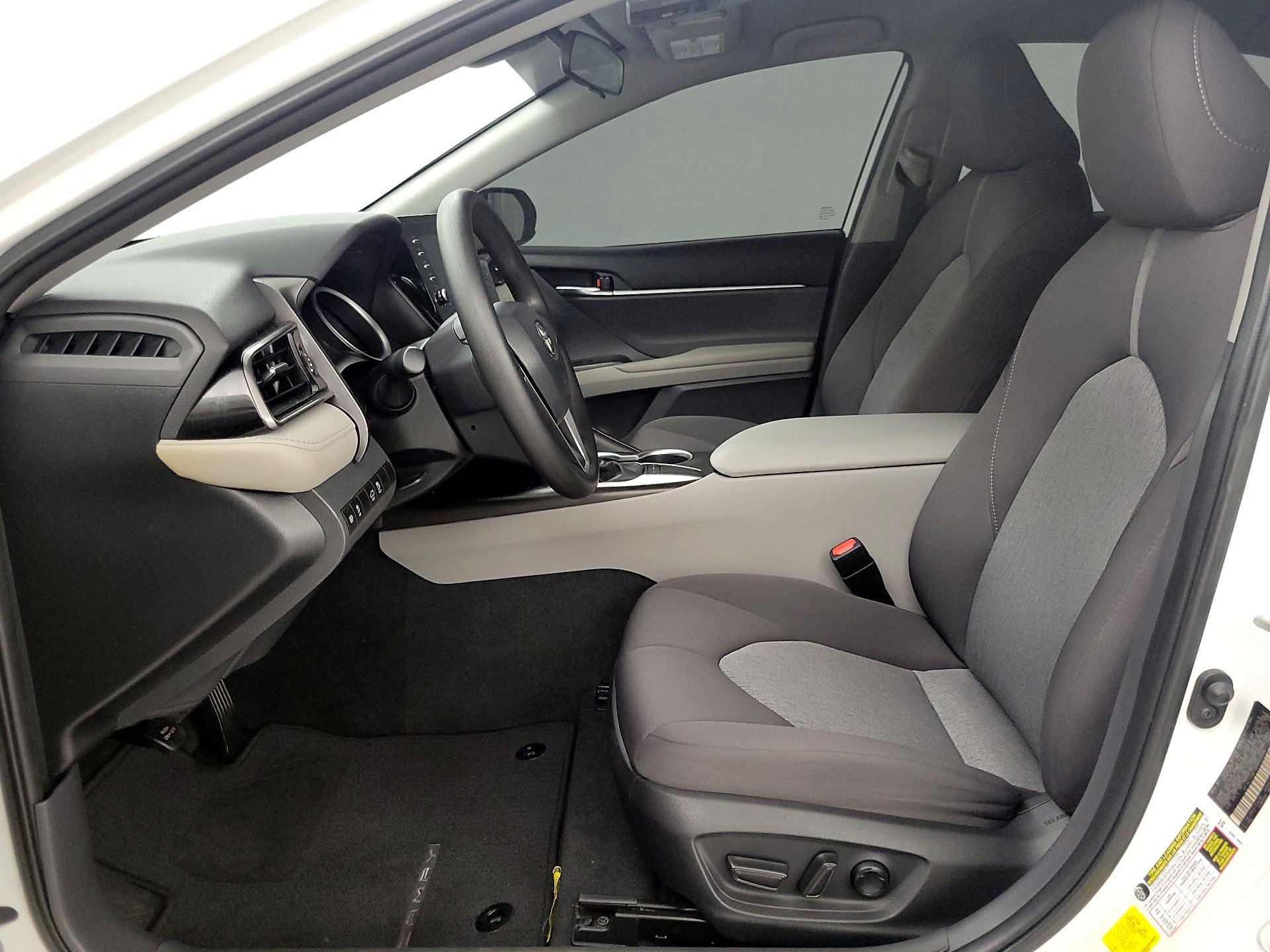 Thumbnail: 2022 Toyota Camry - 11