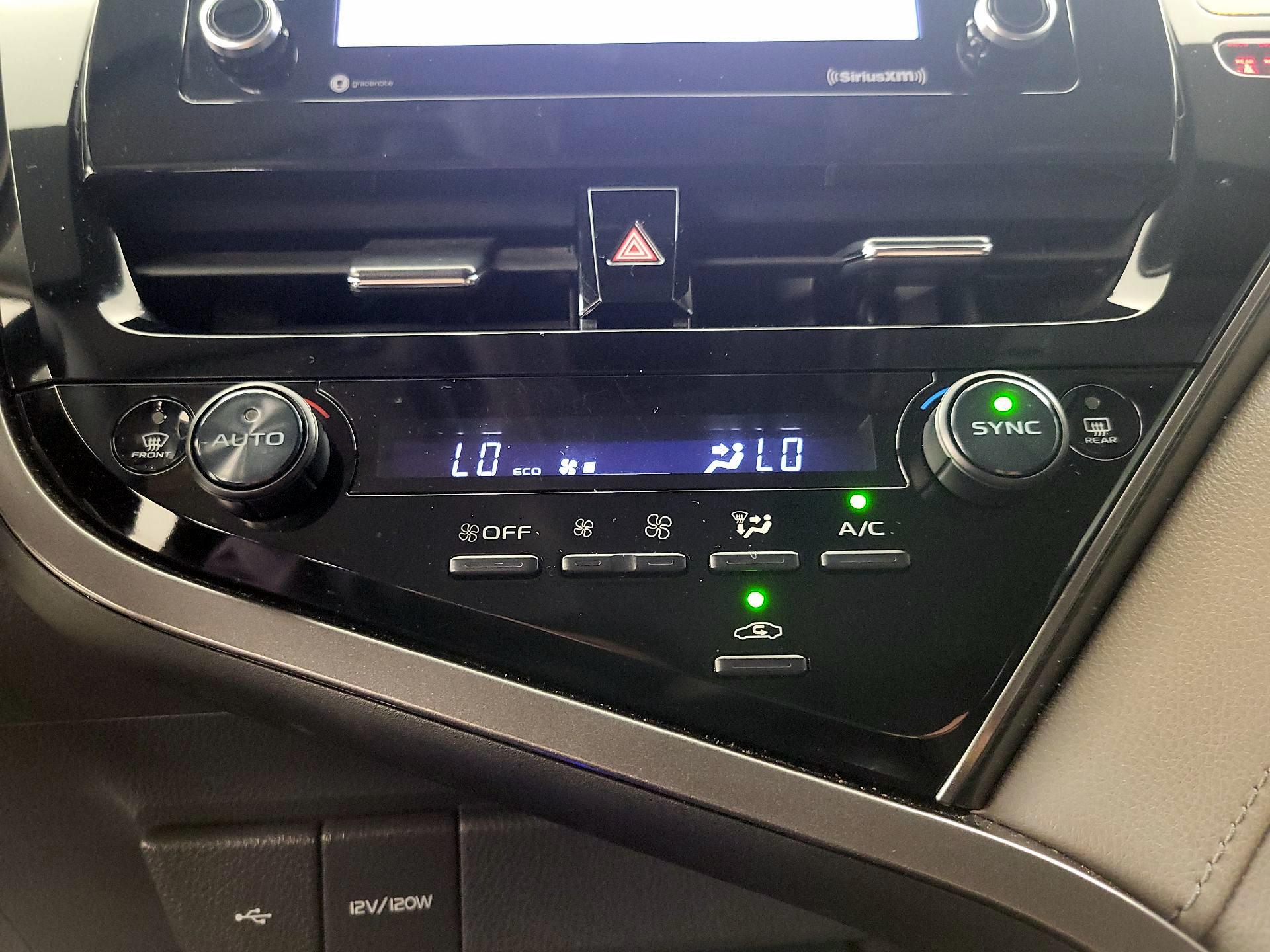 Thumbnail: 2022 Toyota Camry - 16