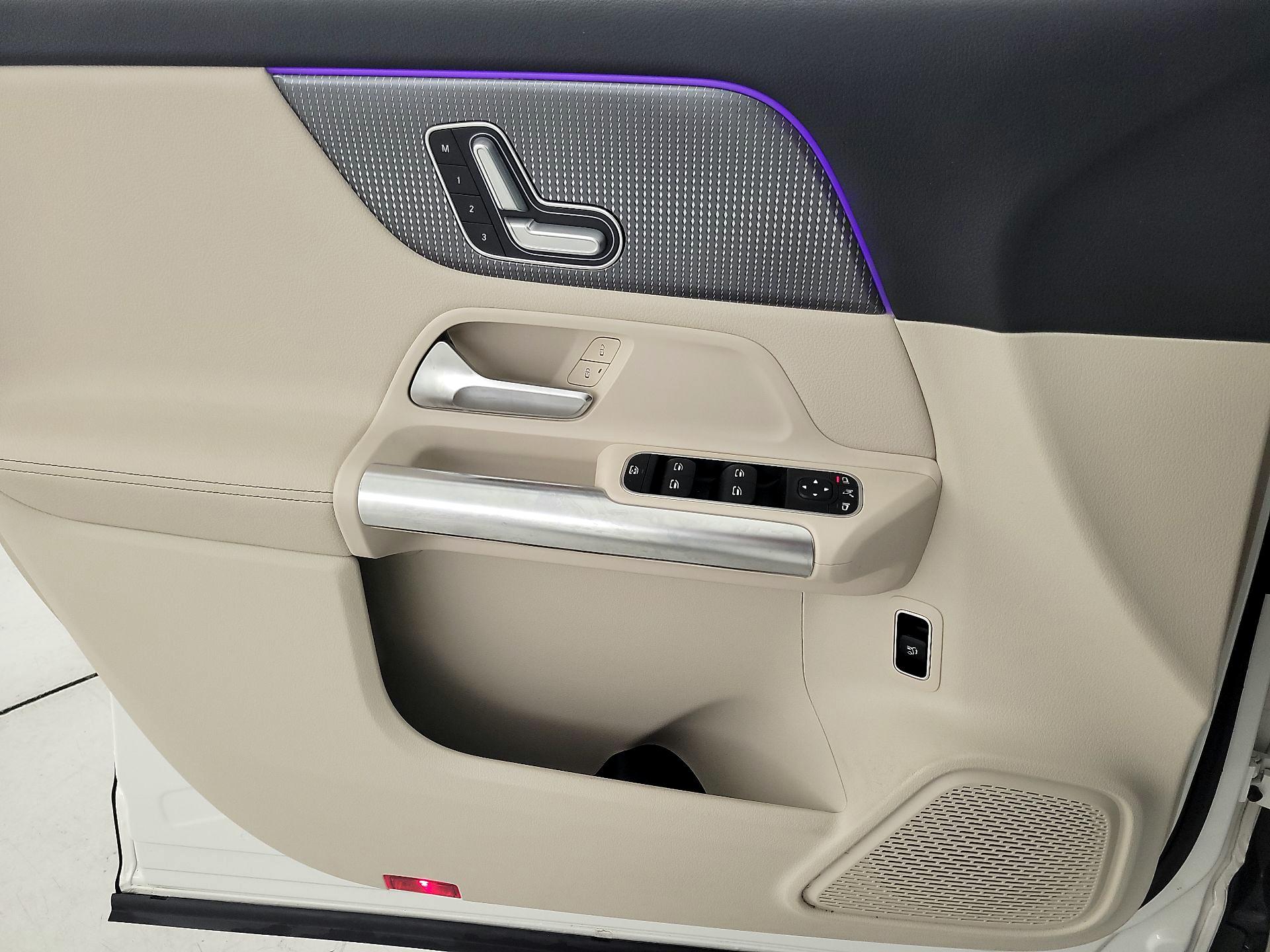 Thumbnail: 2023 Mercedes-Benz GLA - 12