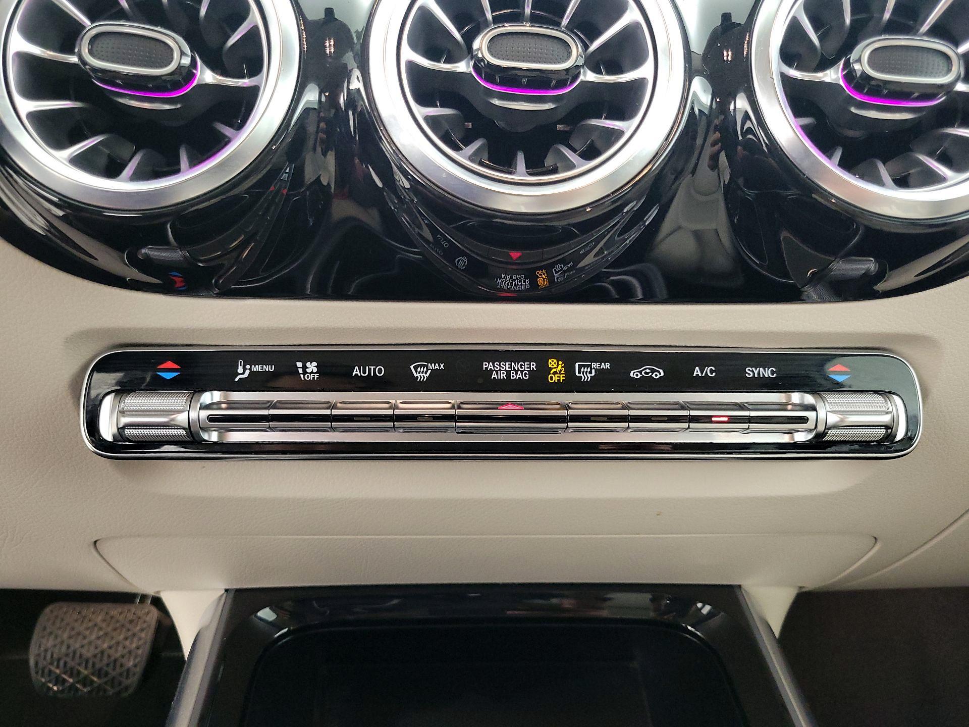 Thumbnail: 2023 Mercedes-Benz GLA - 16