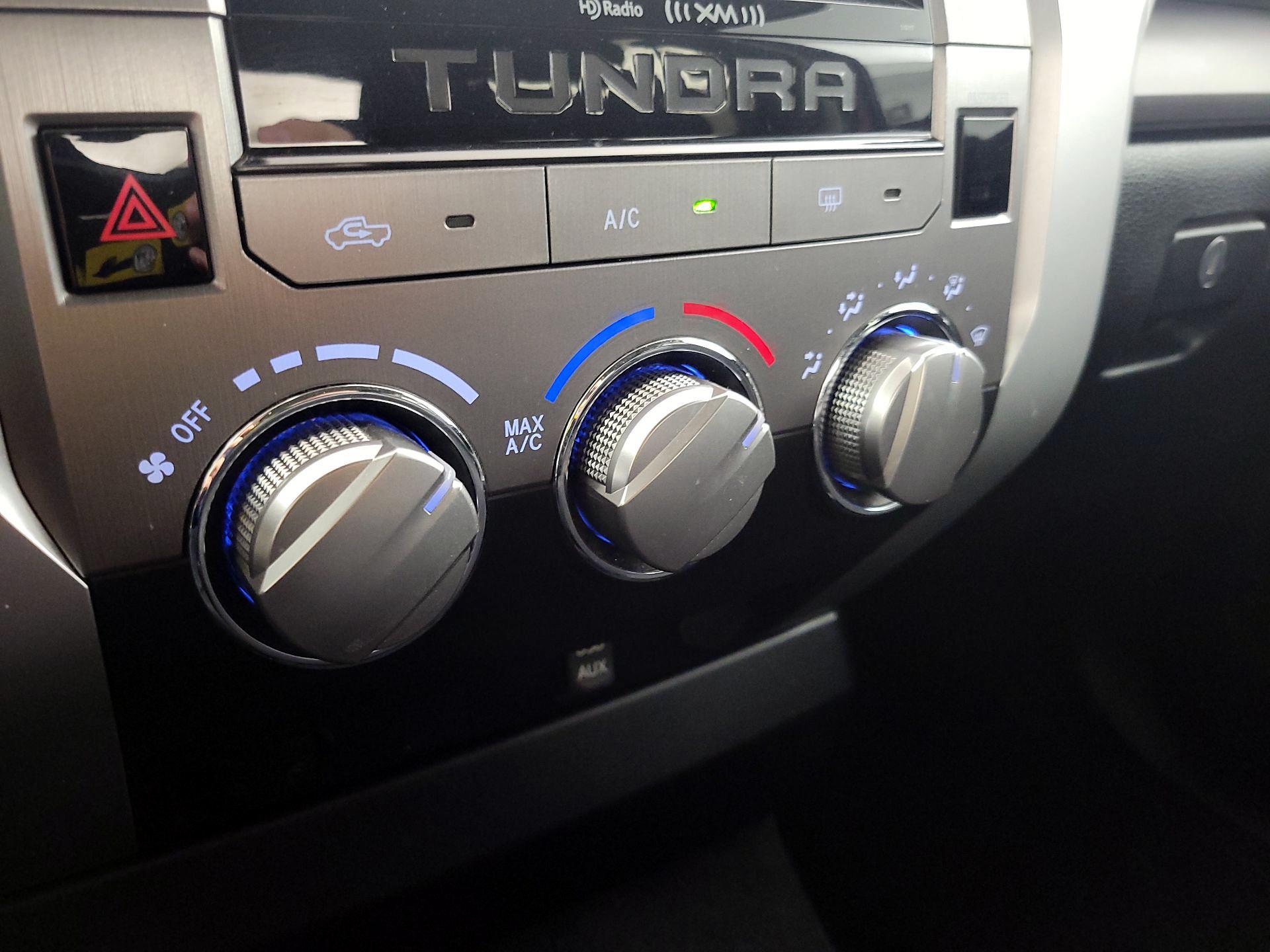 Thumbnail: 2016 Toyota Tundra - 16