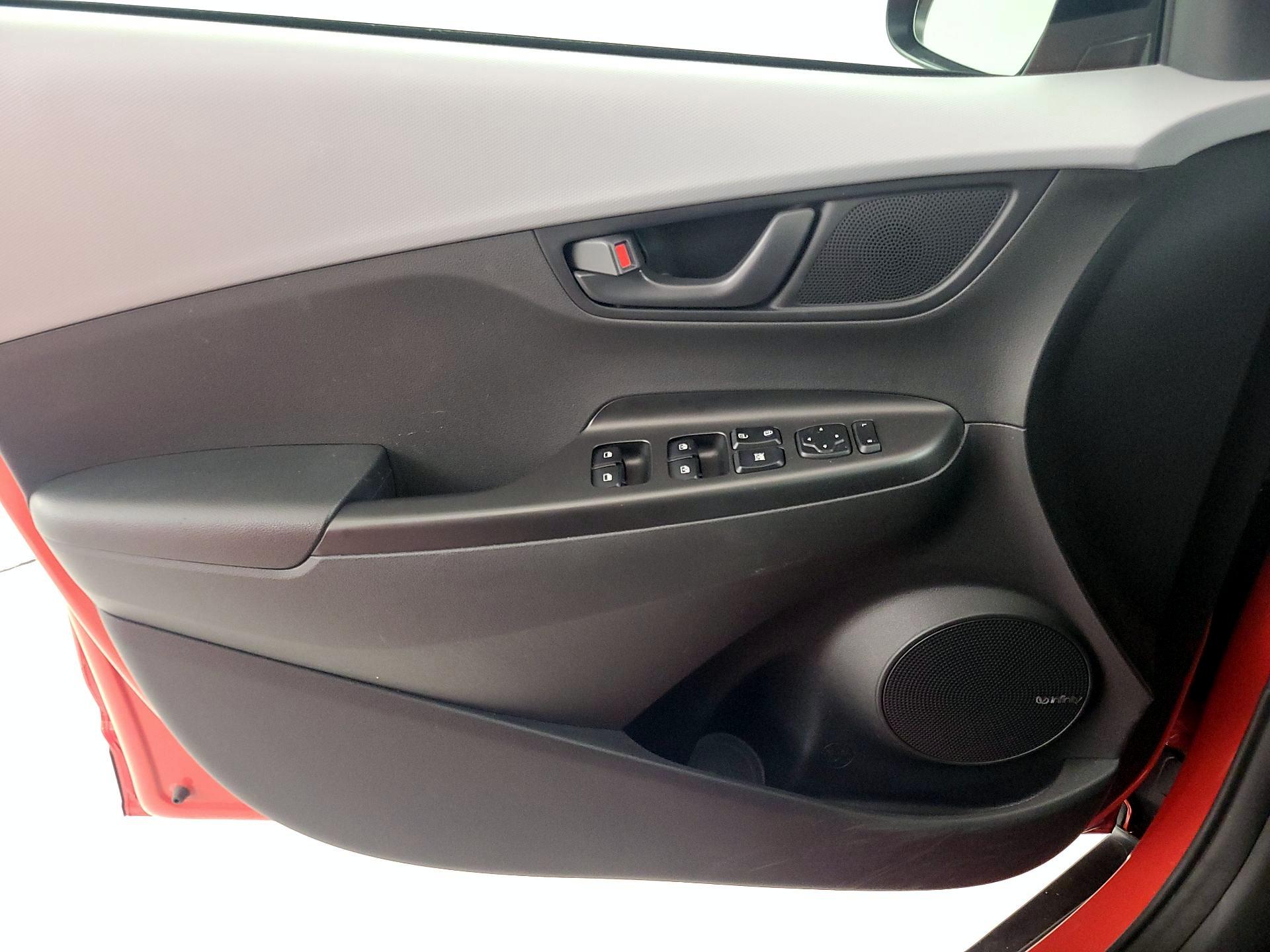 Thumbnail: 2020 Hyundai Kona - 12