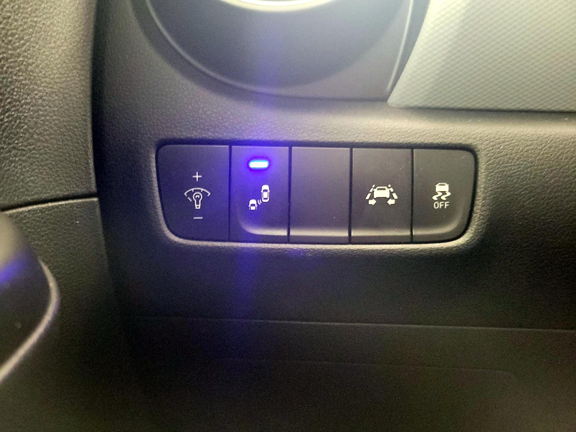 Thumbnail: 2020 Hyundai Kona - 13