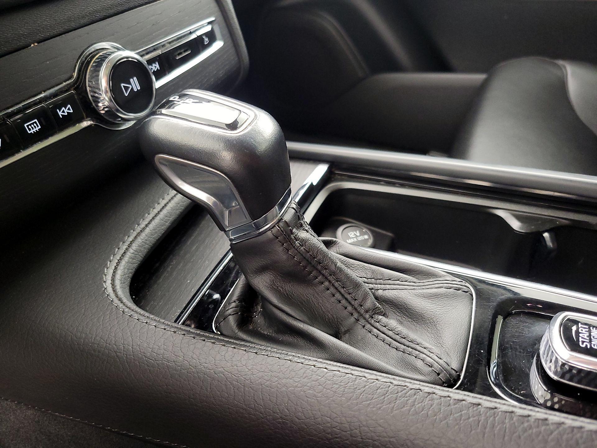 Thumbnail: 2020 Volvo XC90 - 18