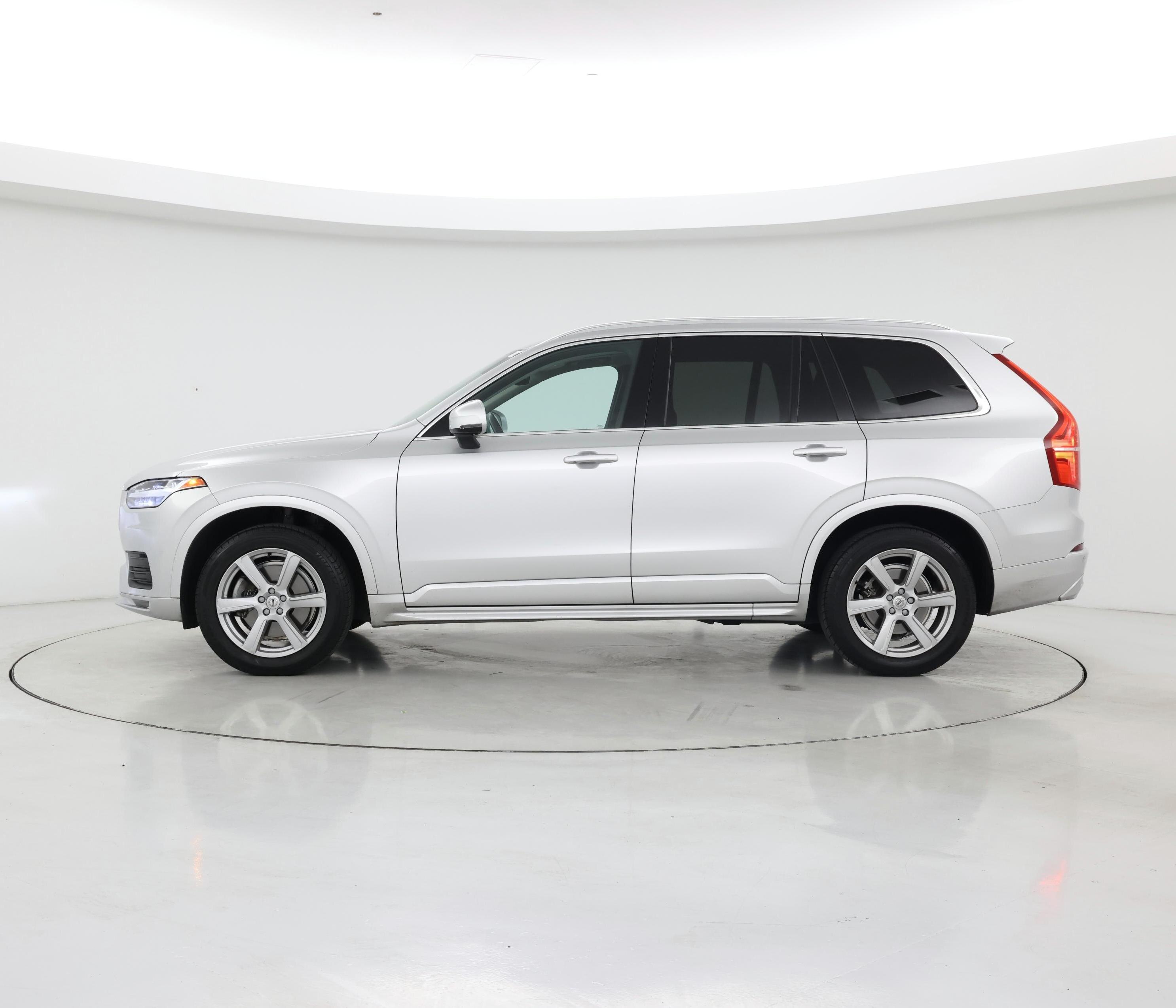 Thumbnail: 2020 Volvo XC90 - 3