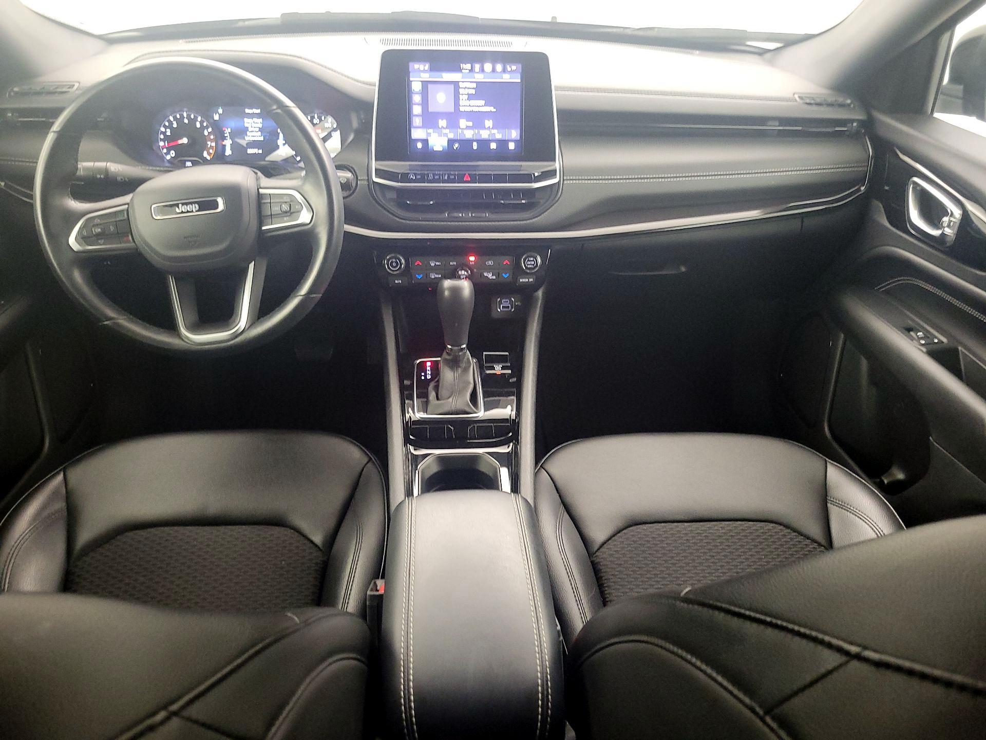 Thumbnail: 2022 Jeep Compass - 9