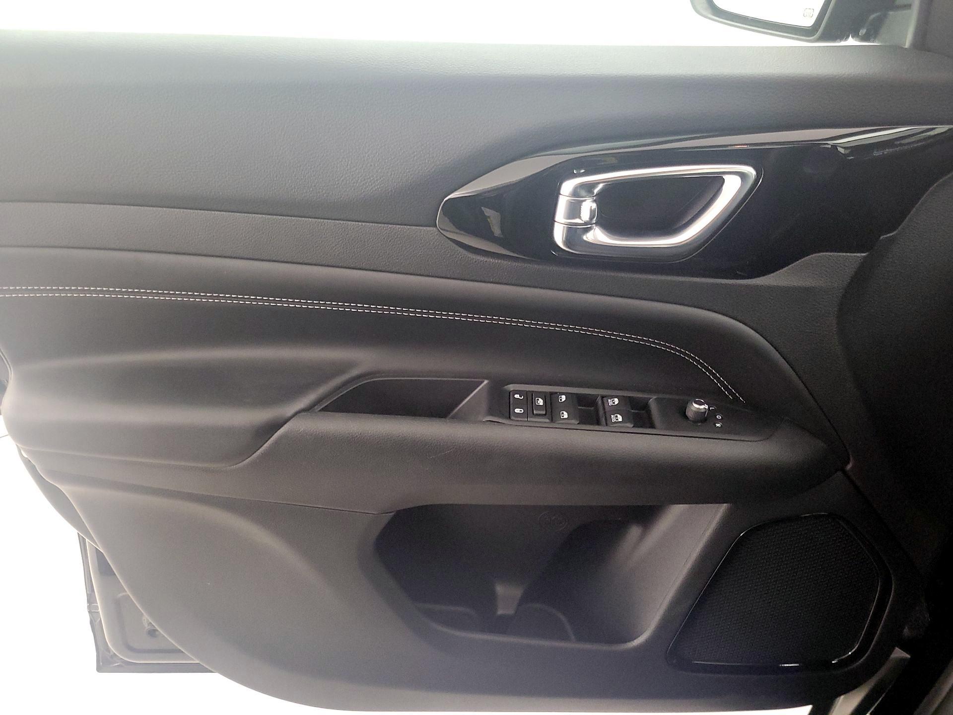 Thumbnail: 2022 Jeep Compass - 12