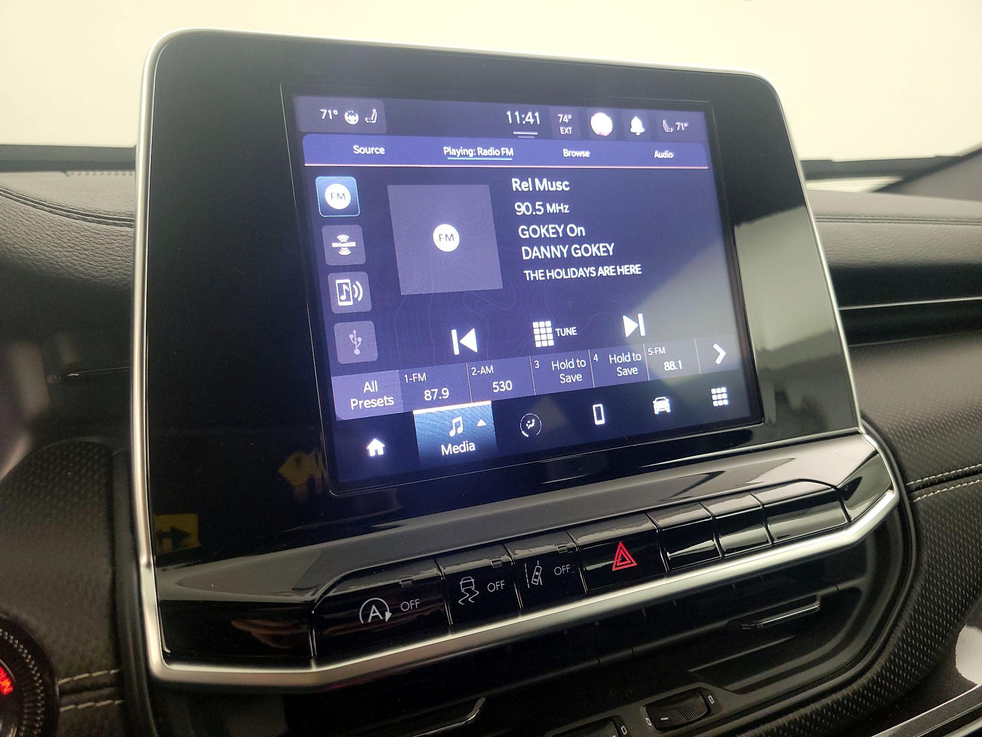 Thumbnail: 2022 Jeep Compass - 15