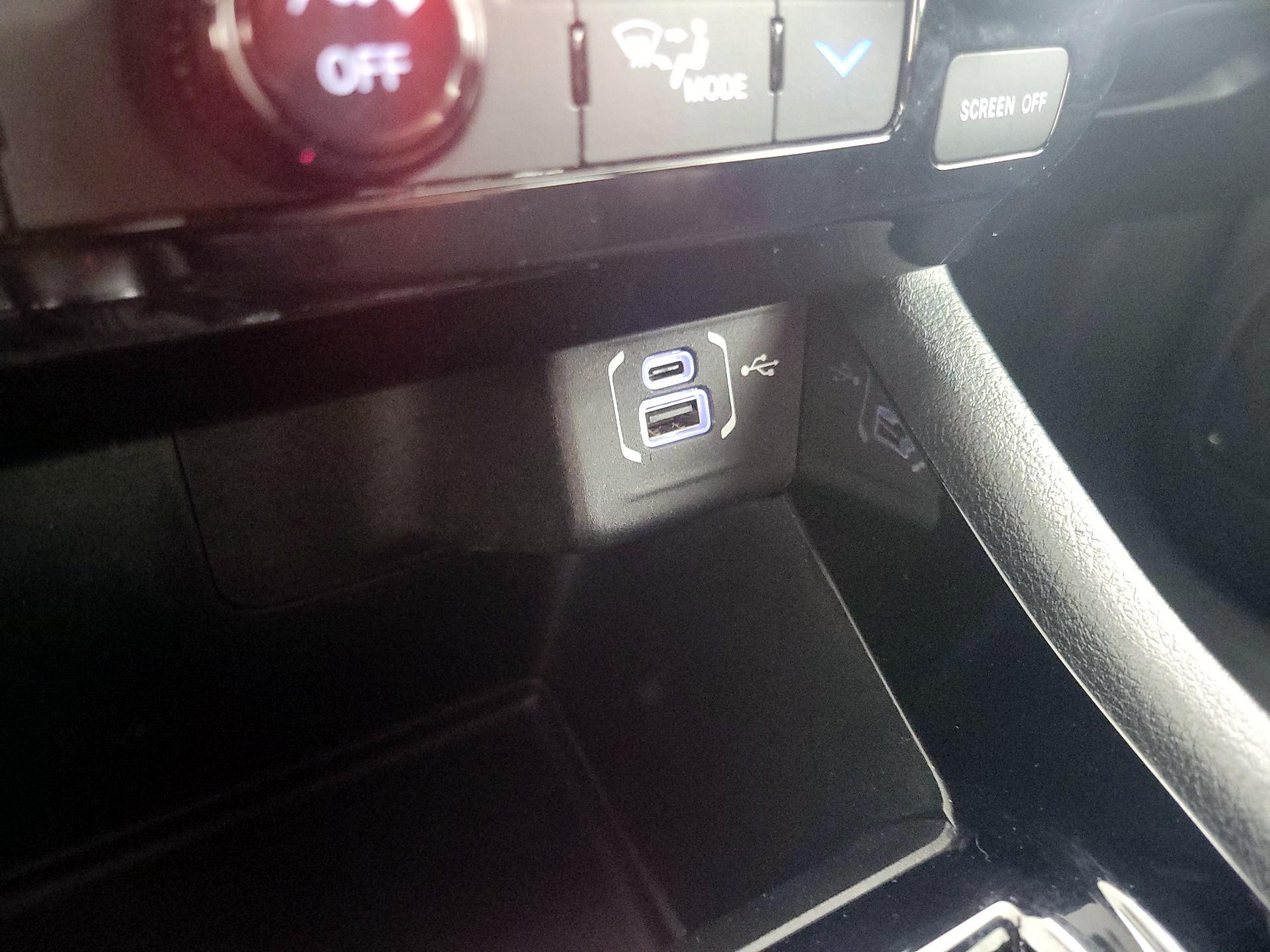 Thumbnail: 2022 Jeep Compass - 18