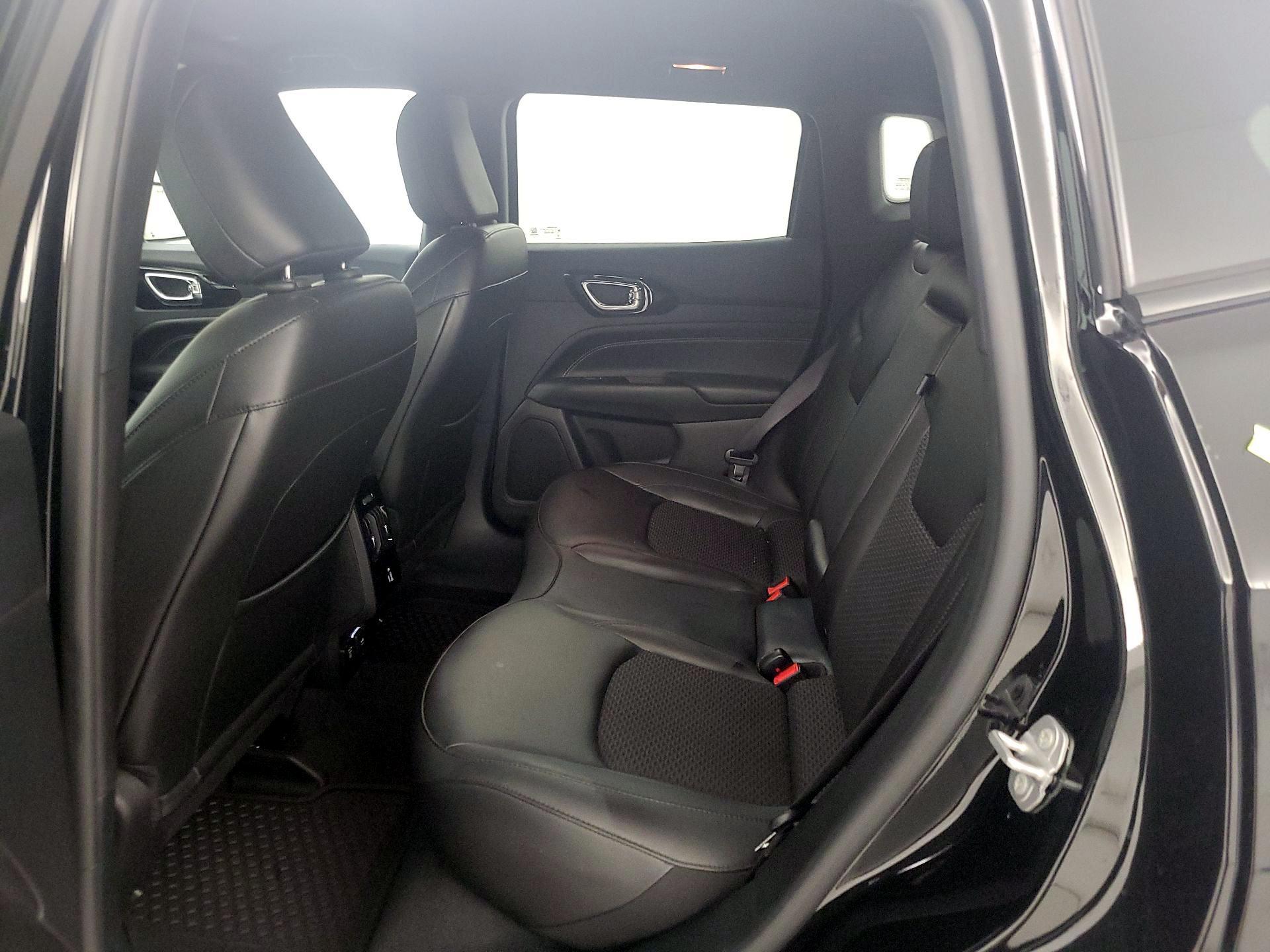 Thumbnail: 2022 Jeep Compass - 19