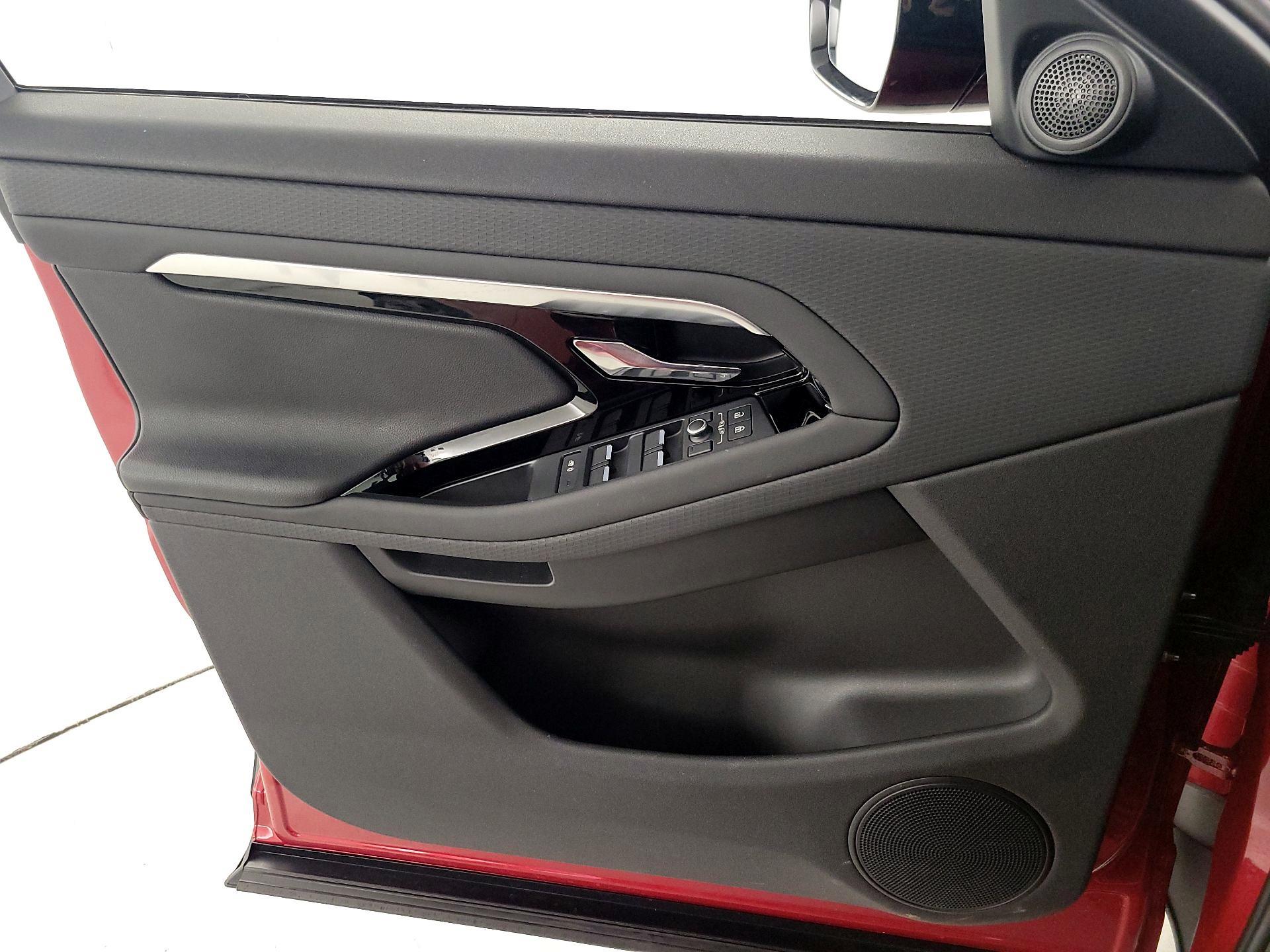 Thumbnail: 2022 Land Rover Range Rover Evoque - 12