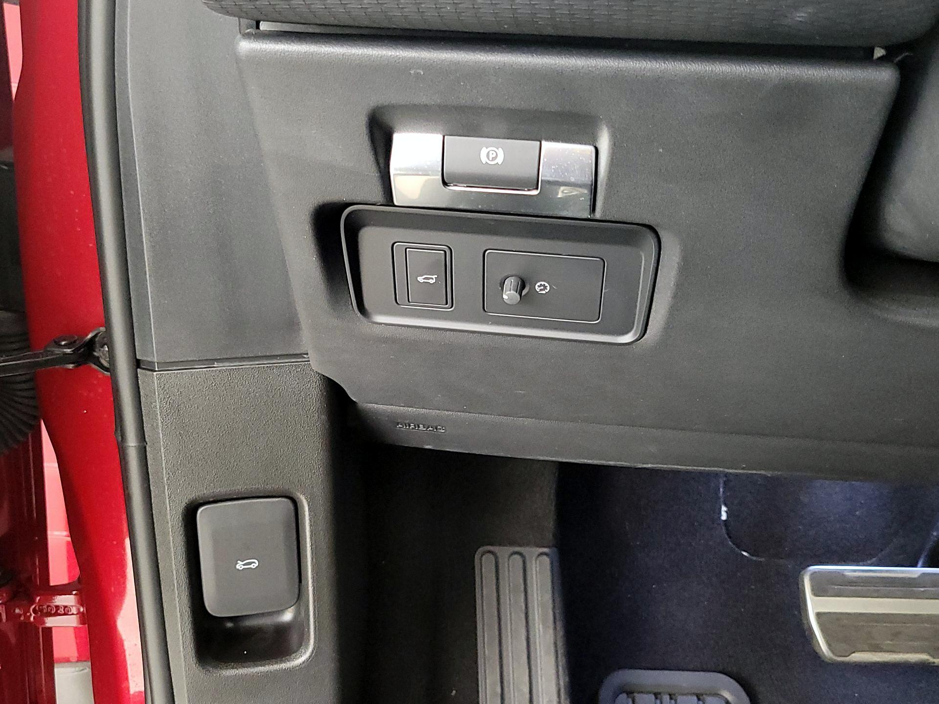 Thumbnail: 2022 Land Rover Range Rover Evoque - 13