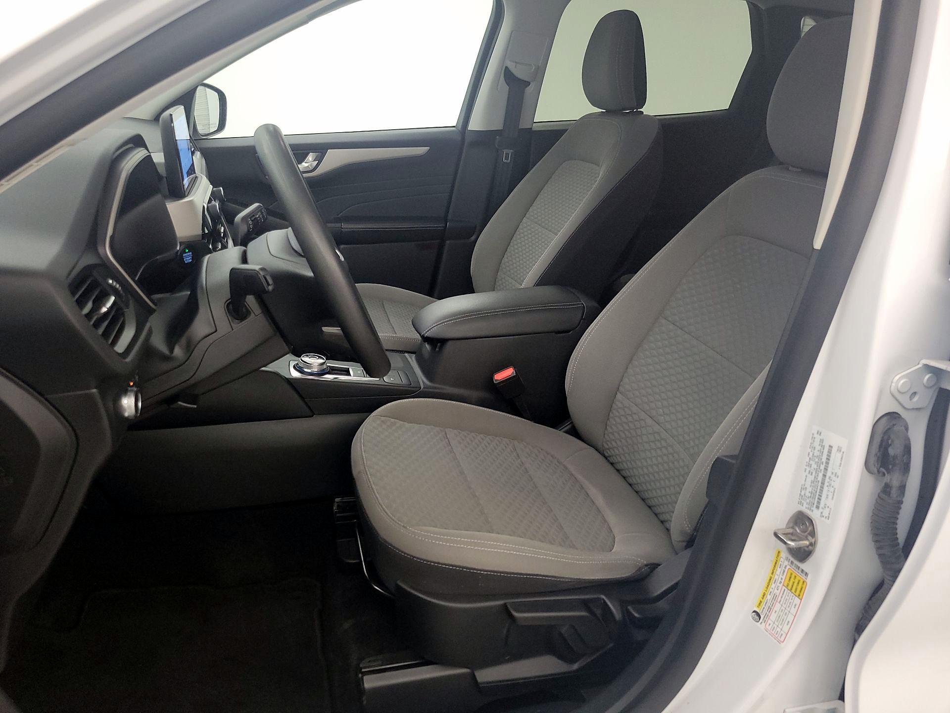 Thumbnail: 2021 Ford Escape - 11