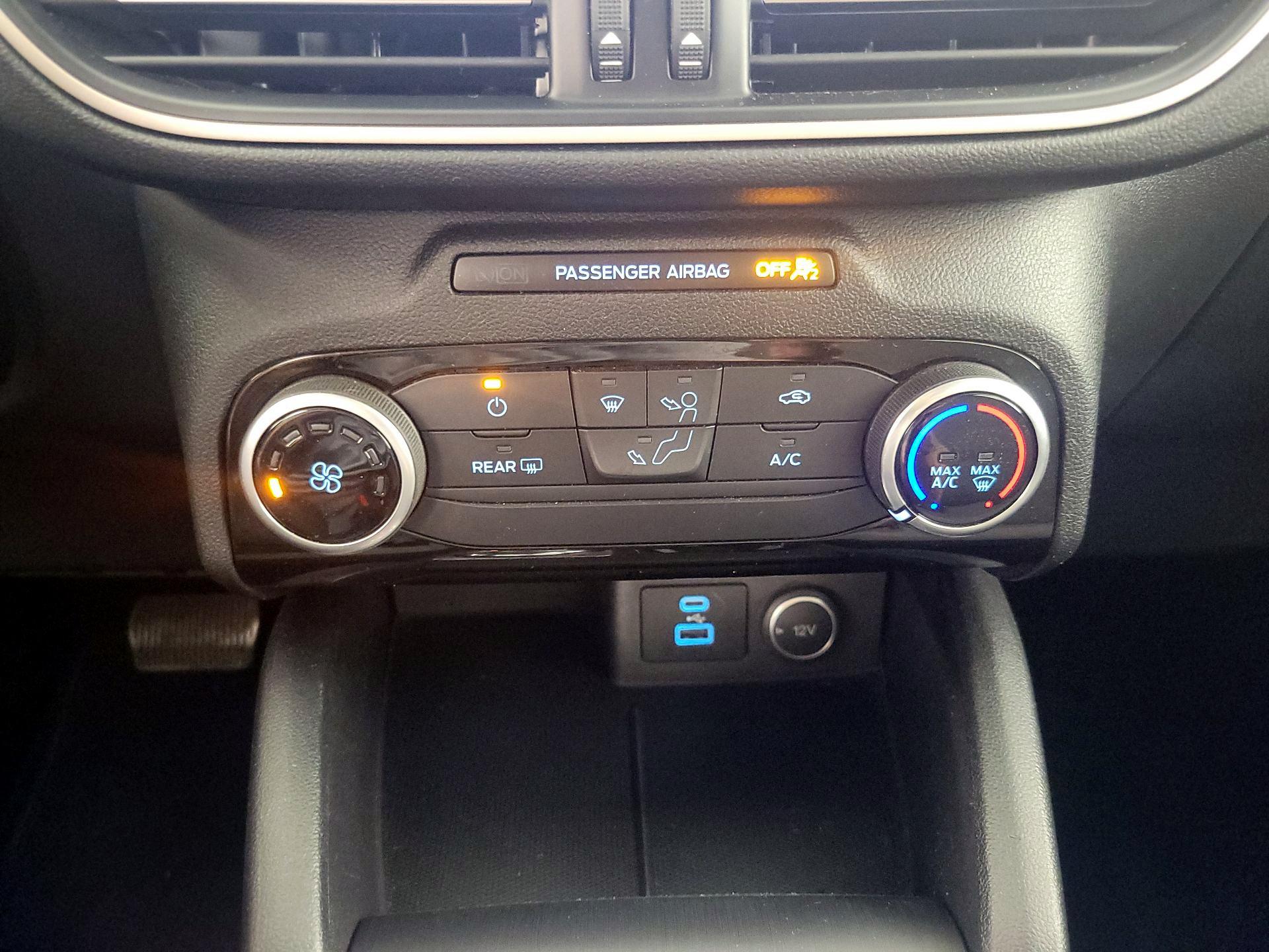 Thumbnail: 2021 Ford Escape - 16