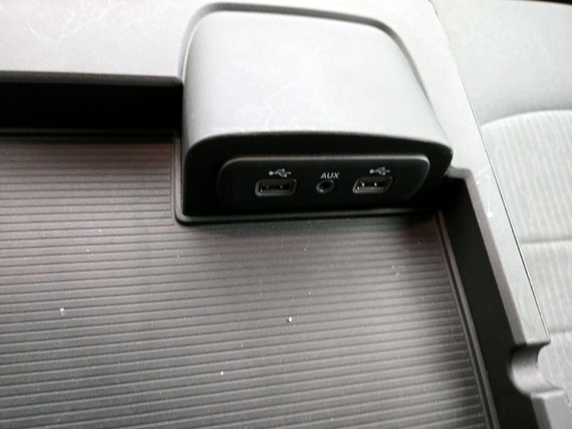 Thumbnail: 2023 RAM 1500 Classic - 19