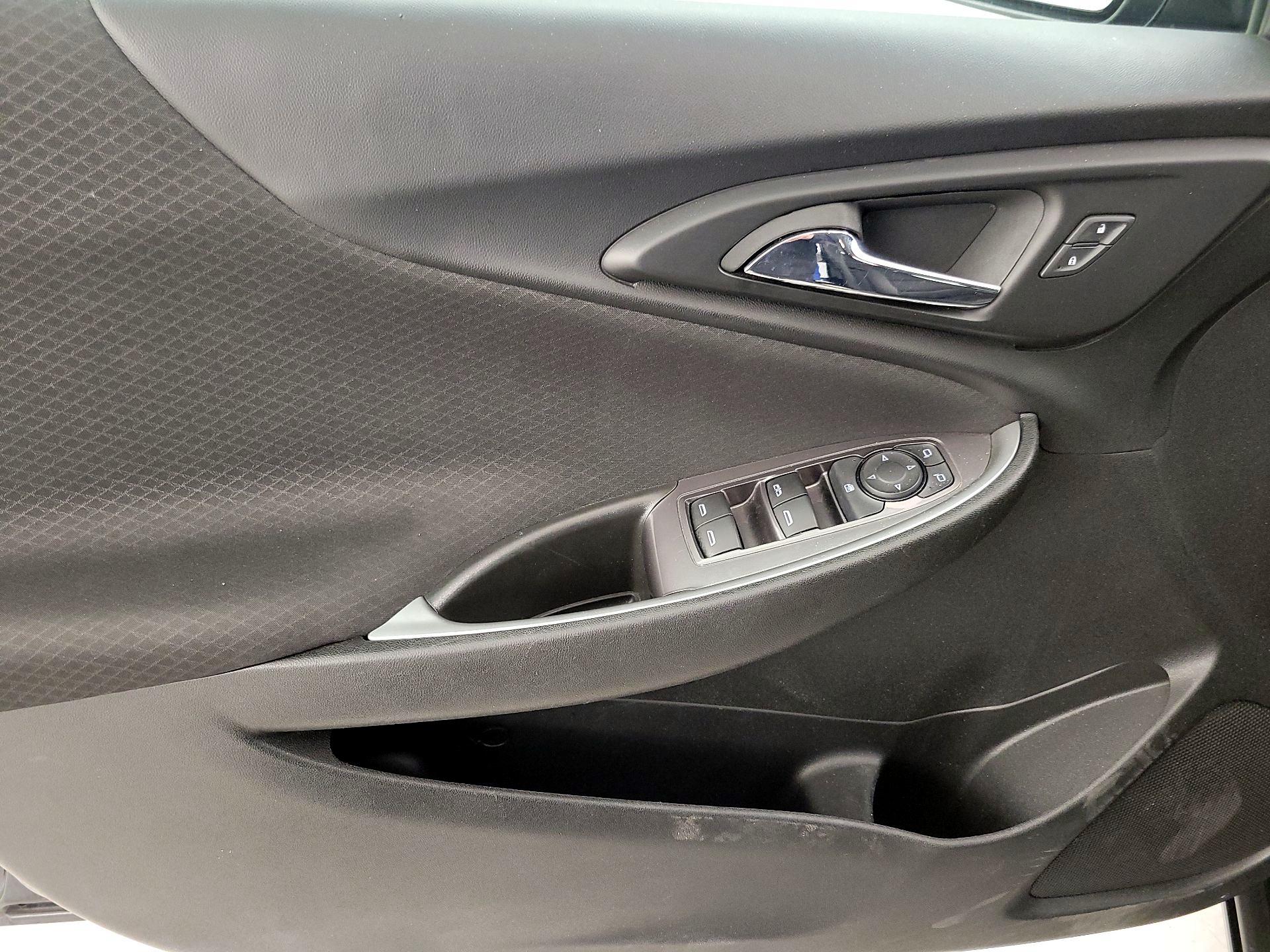 Thumbnail: 2023 Chevrolet Malibu - 12