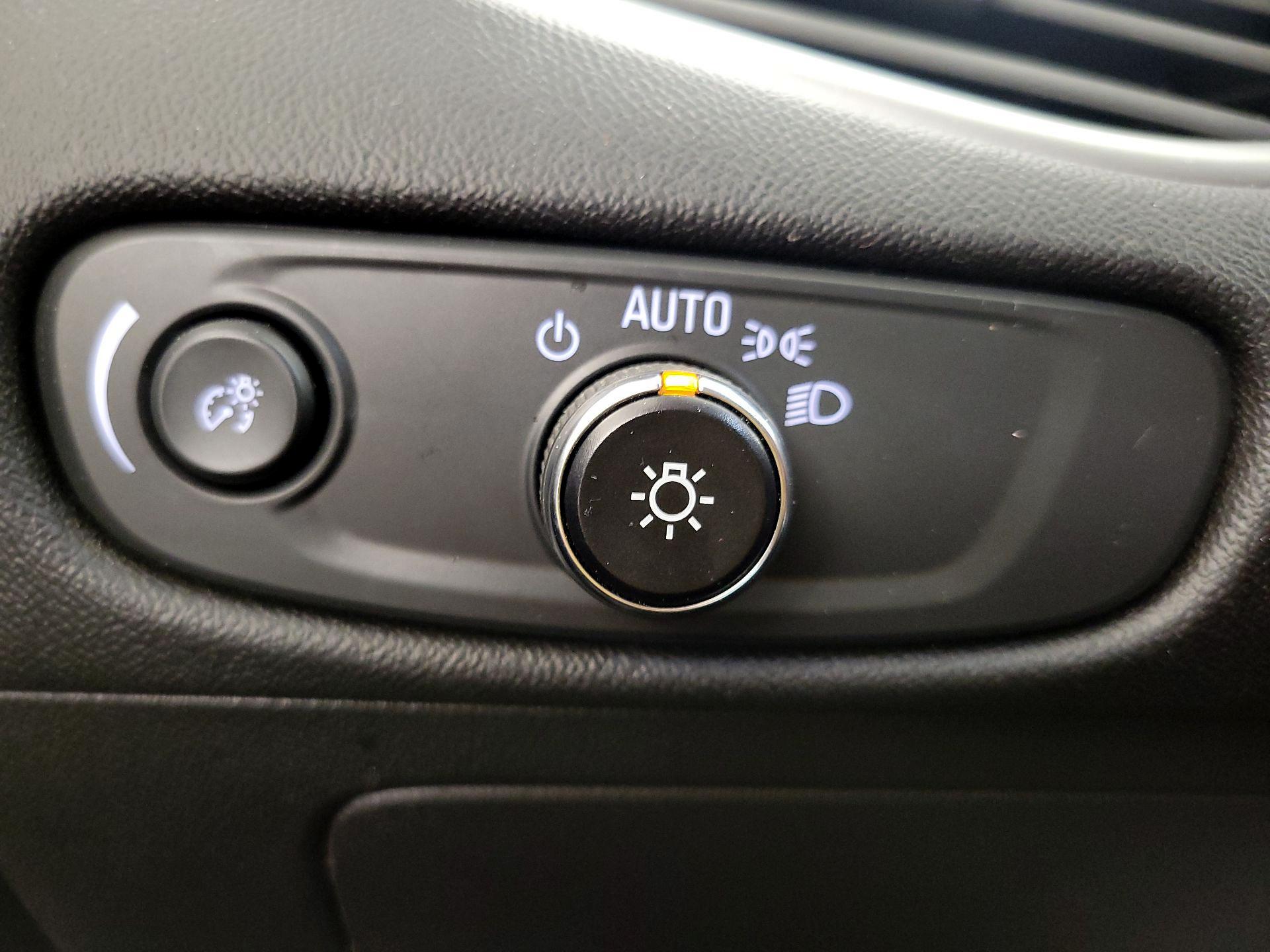 Thumbnail: 2023 Chevrolet Malibu - 13