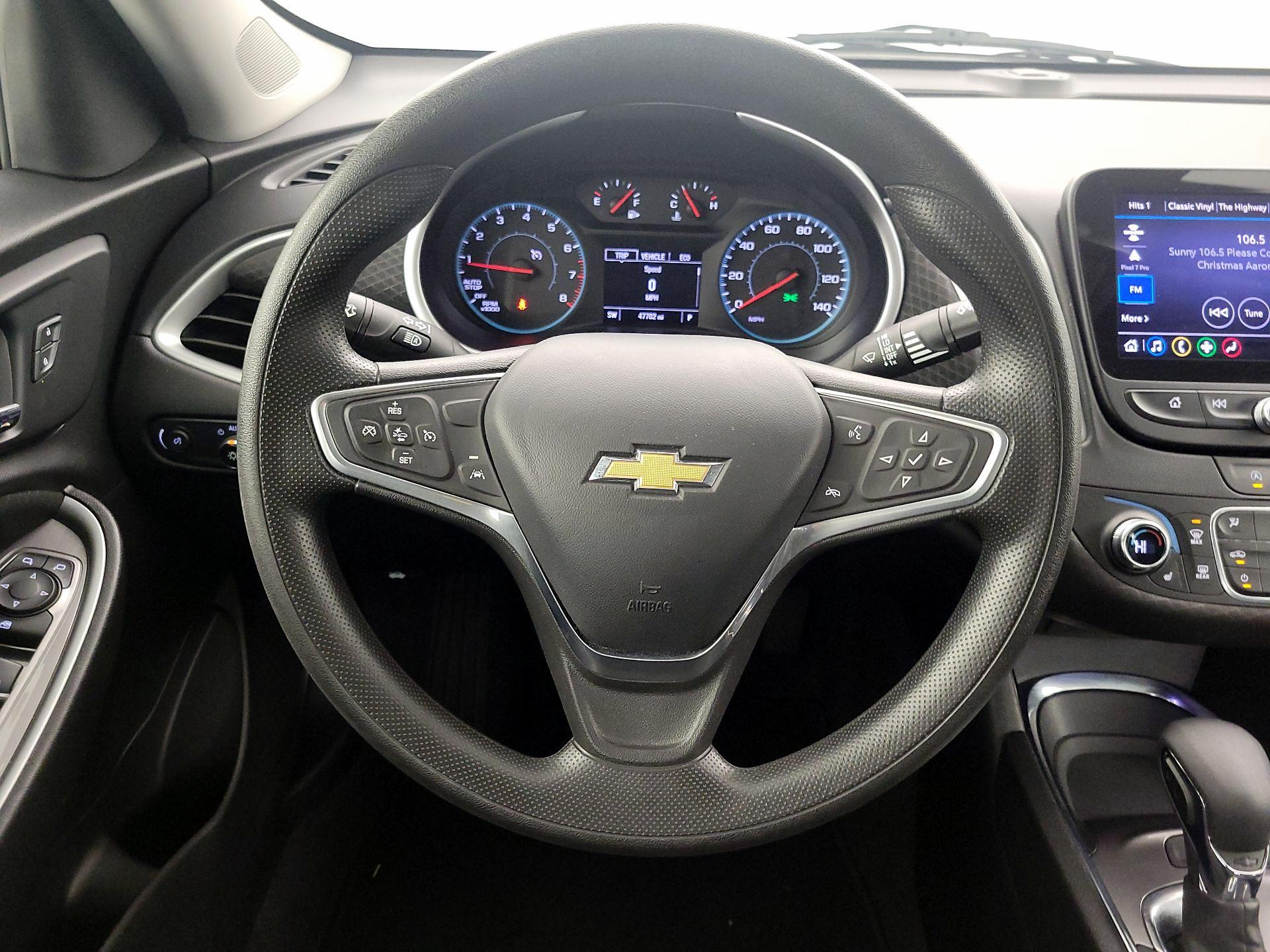 Thumbnail: 2023 Chevrolet Malibu - 10