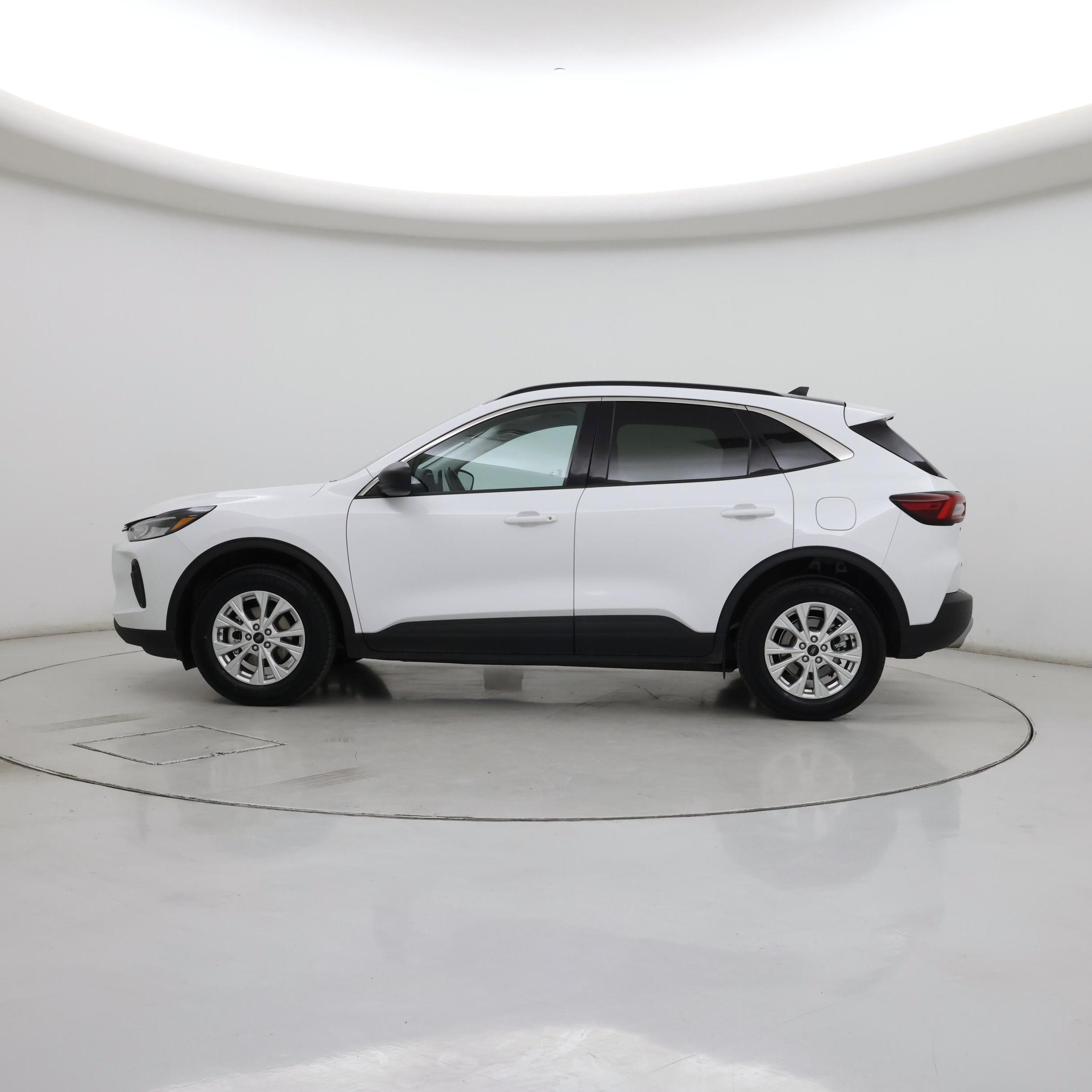 Thumbnail: 2024 Ford Escape - 3