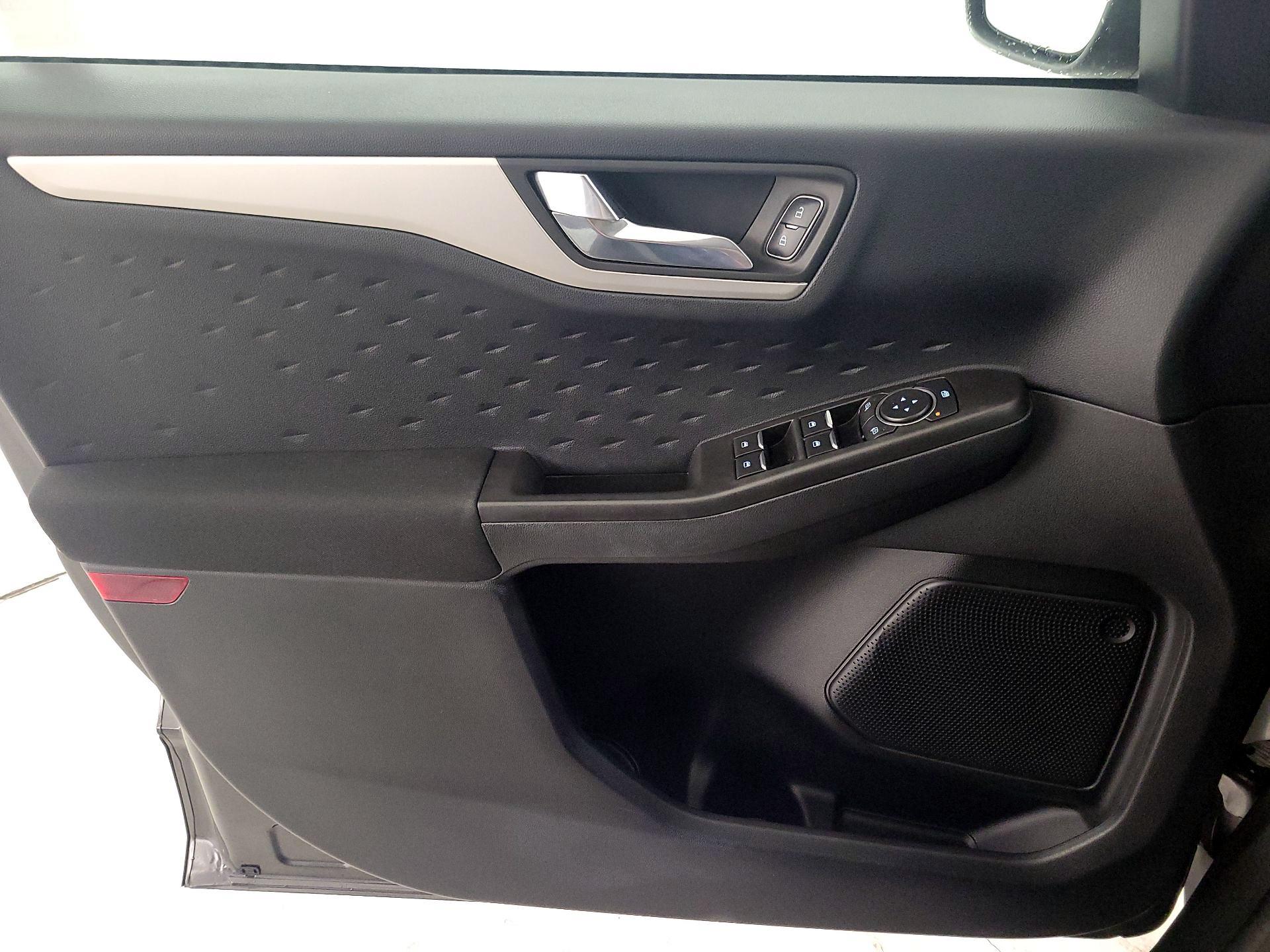 Thumbnail: 2020 Ford Escape - 12