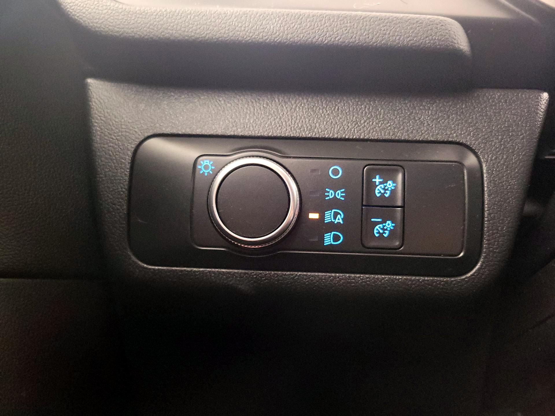 Thumbnail: 2020 Ford Escape - 13