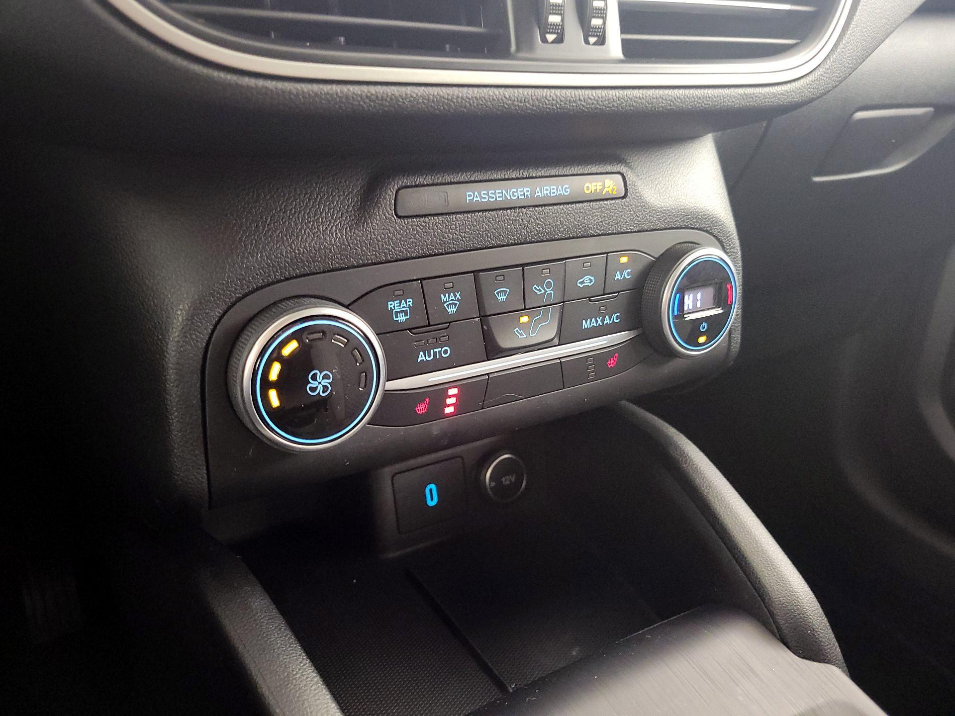 Thumbnail: 2020 Ford Escape - 17