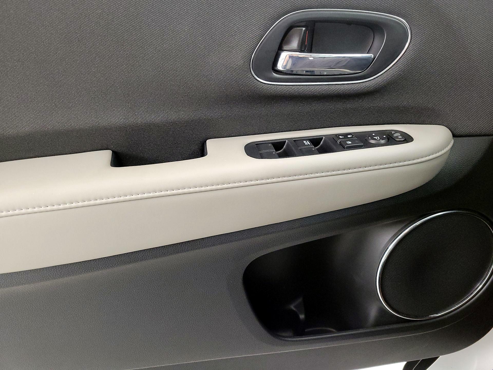 Thumbnail: 2022 Honda HR-V - 12