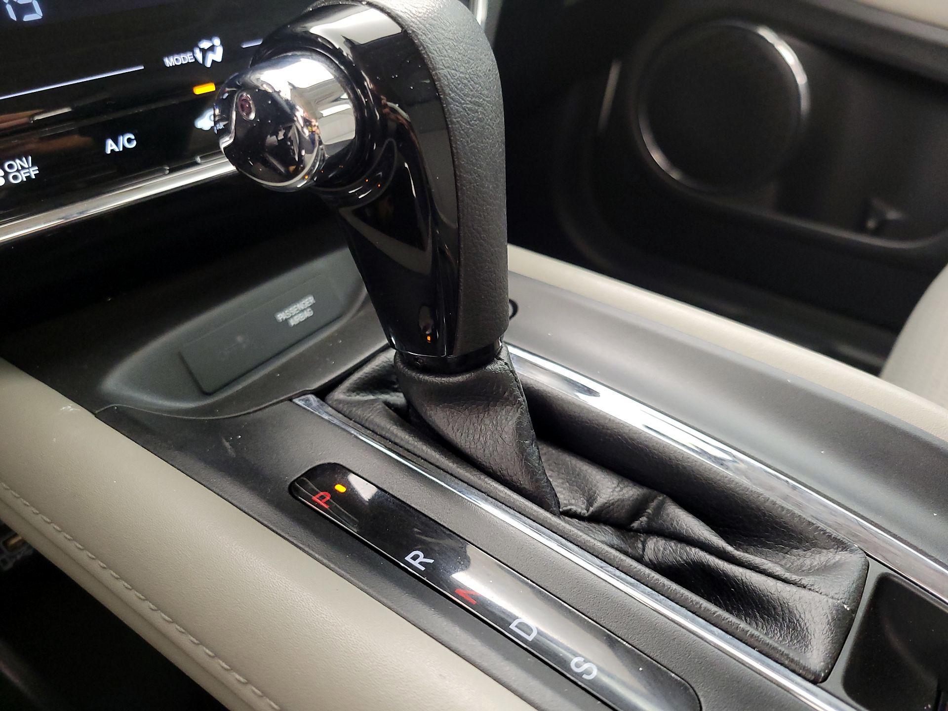 Thumbnail: 2022 Honda HR-V - 17