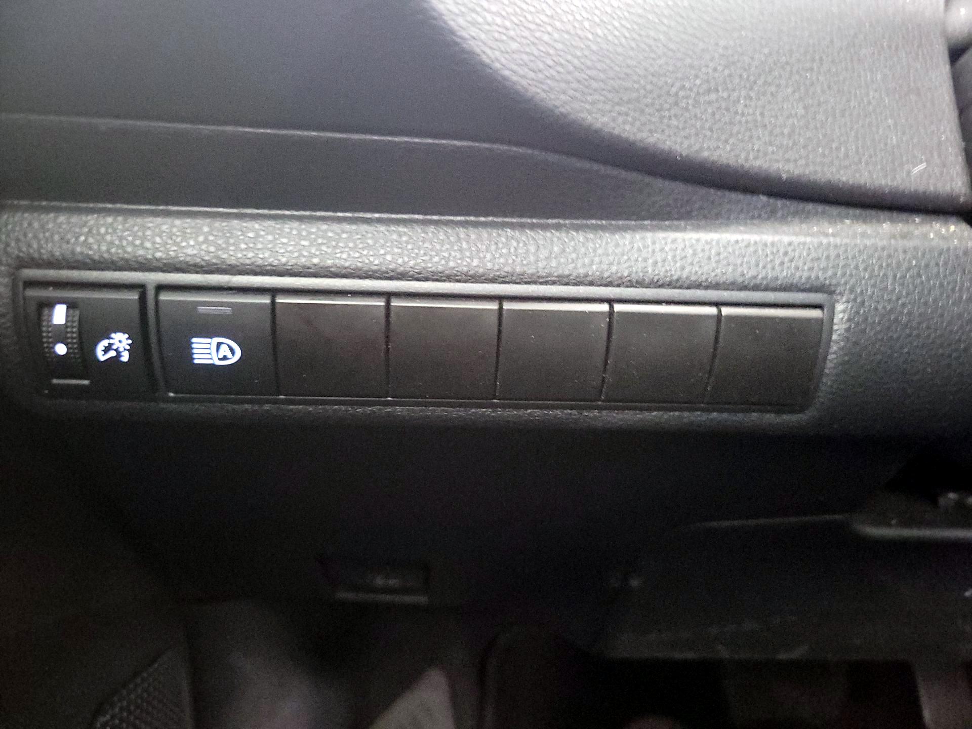 Thumbnail: 2024 Toyota Corolla - 13