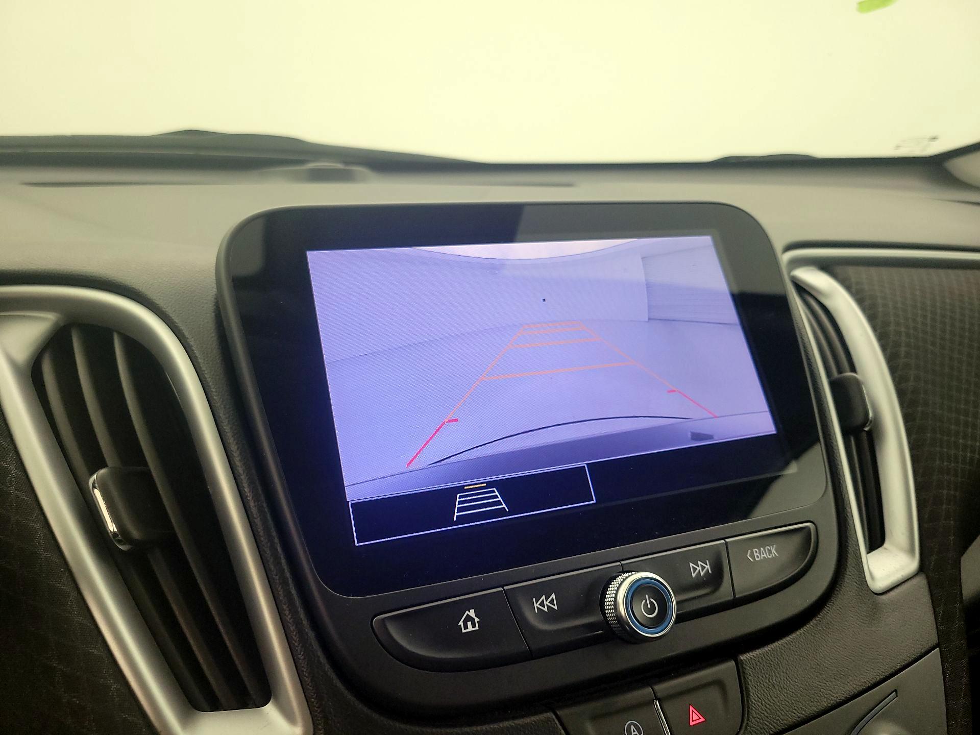 Thumbnail: 2023 Chevrolet Malibu - 14