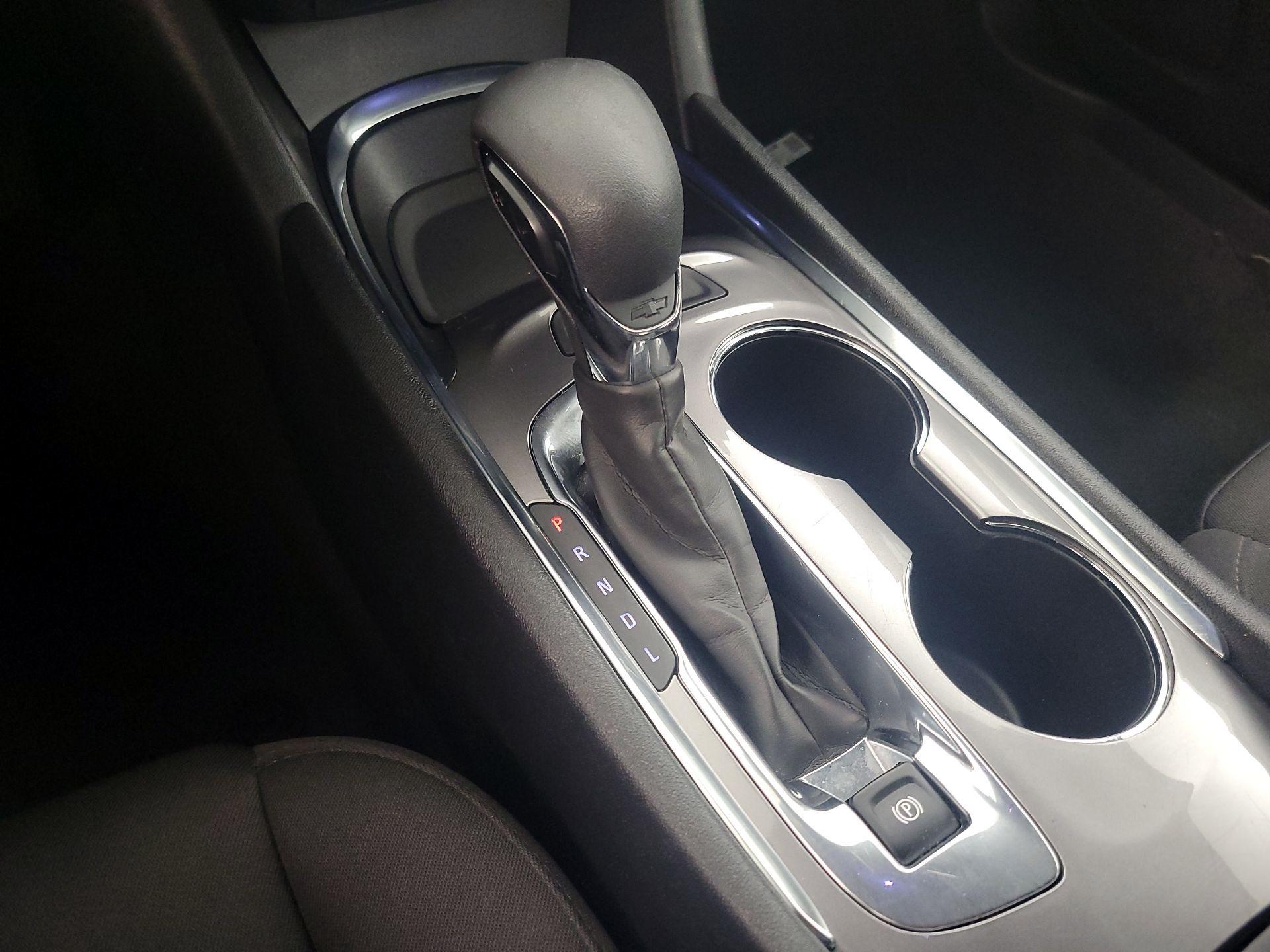 Thumbnail: 2023 Chevrolet Malibu - 17