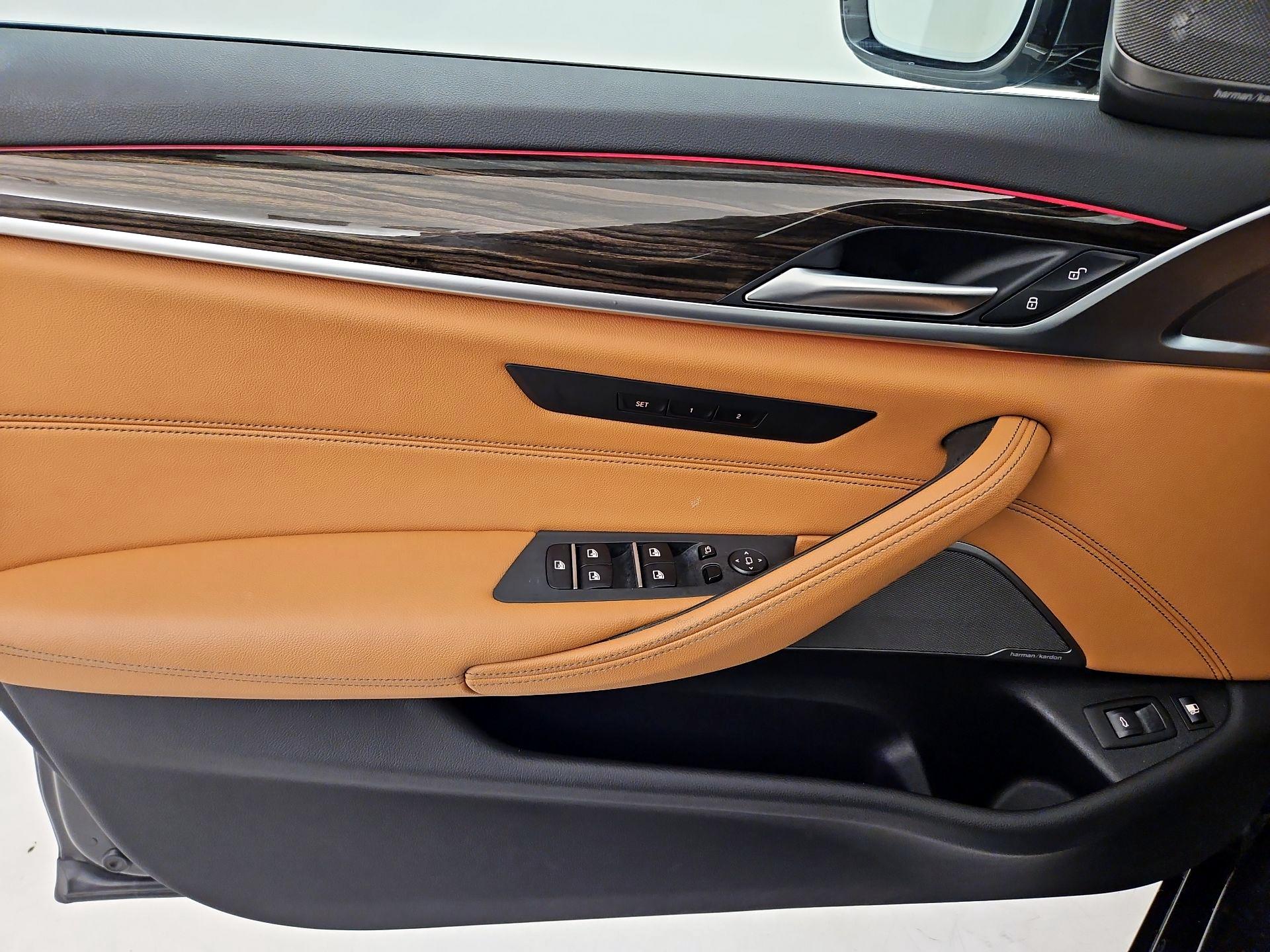 Thumbnail: 2022 BMW 5 Series - 12