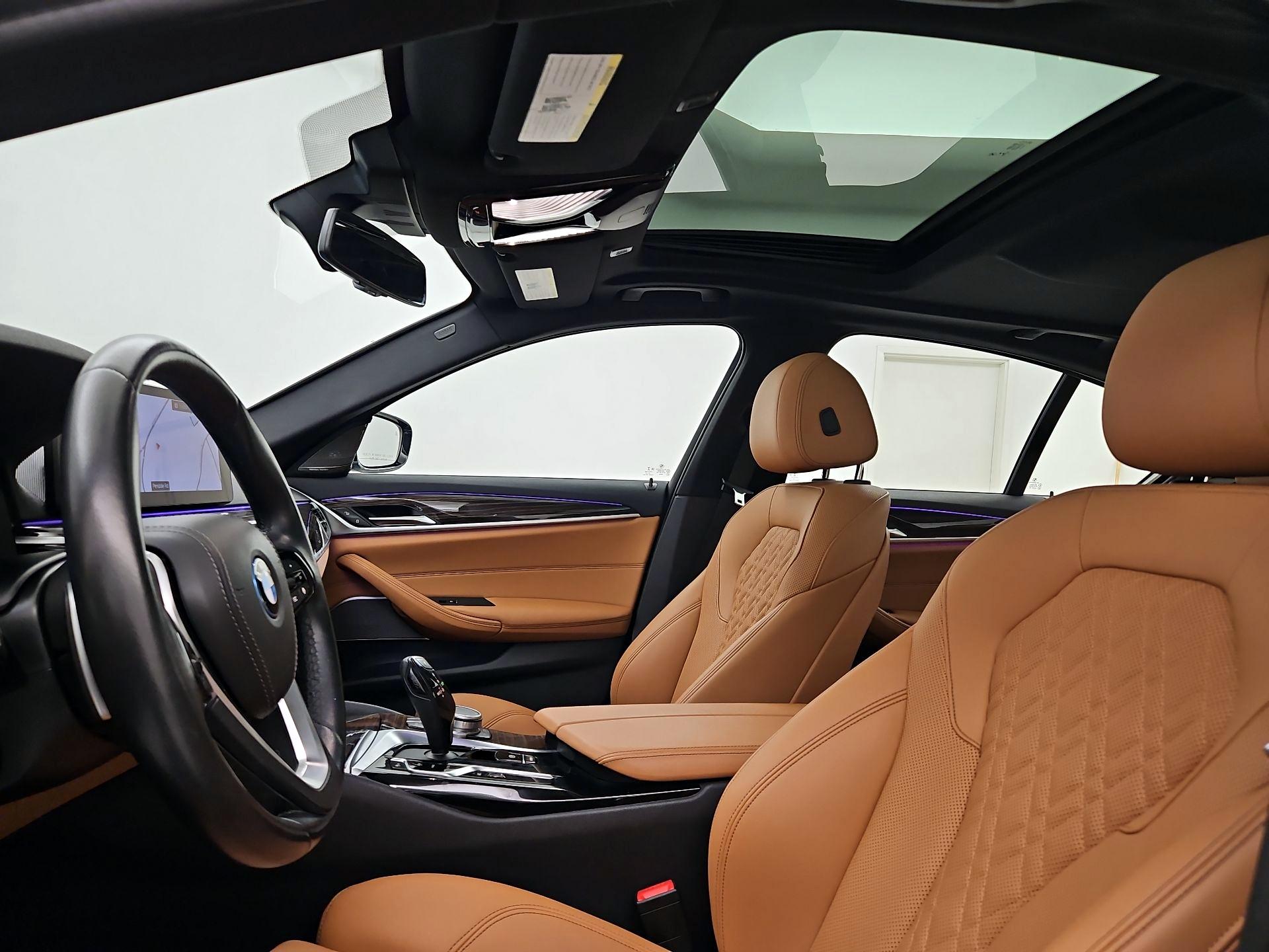 Thumbnail: 2022 BMW 5 Series - 20