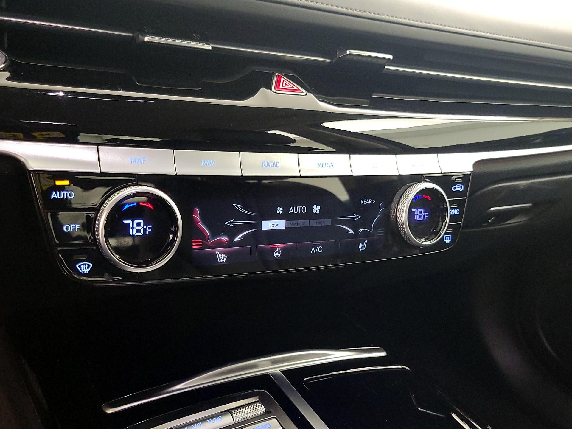 Thumbnail: 2023 Genesis G80 - 17