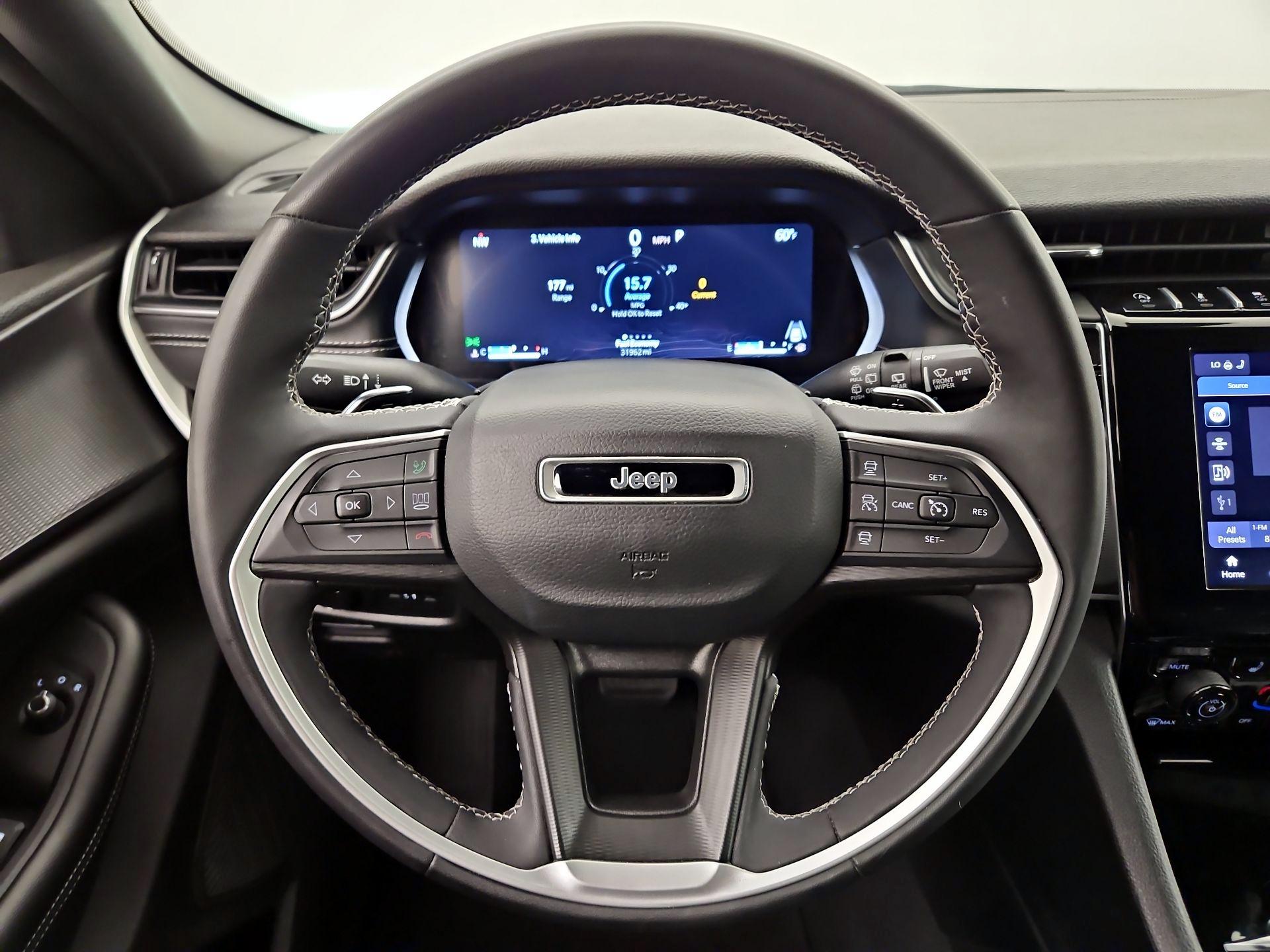 Thumbnail: 2024 Jeep Grand Cherokee - 10