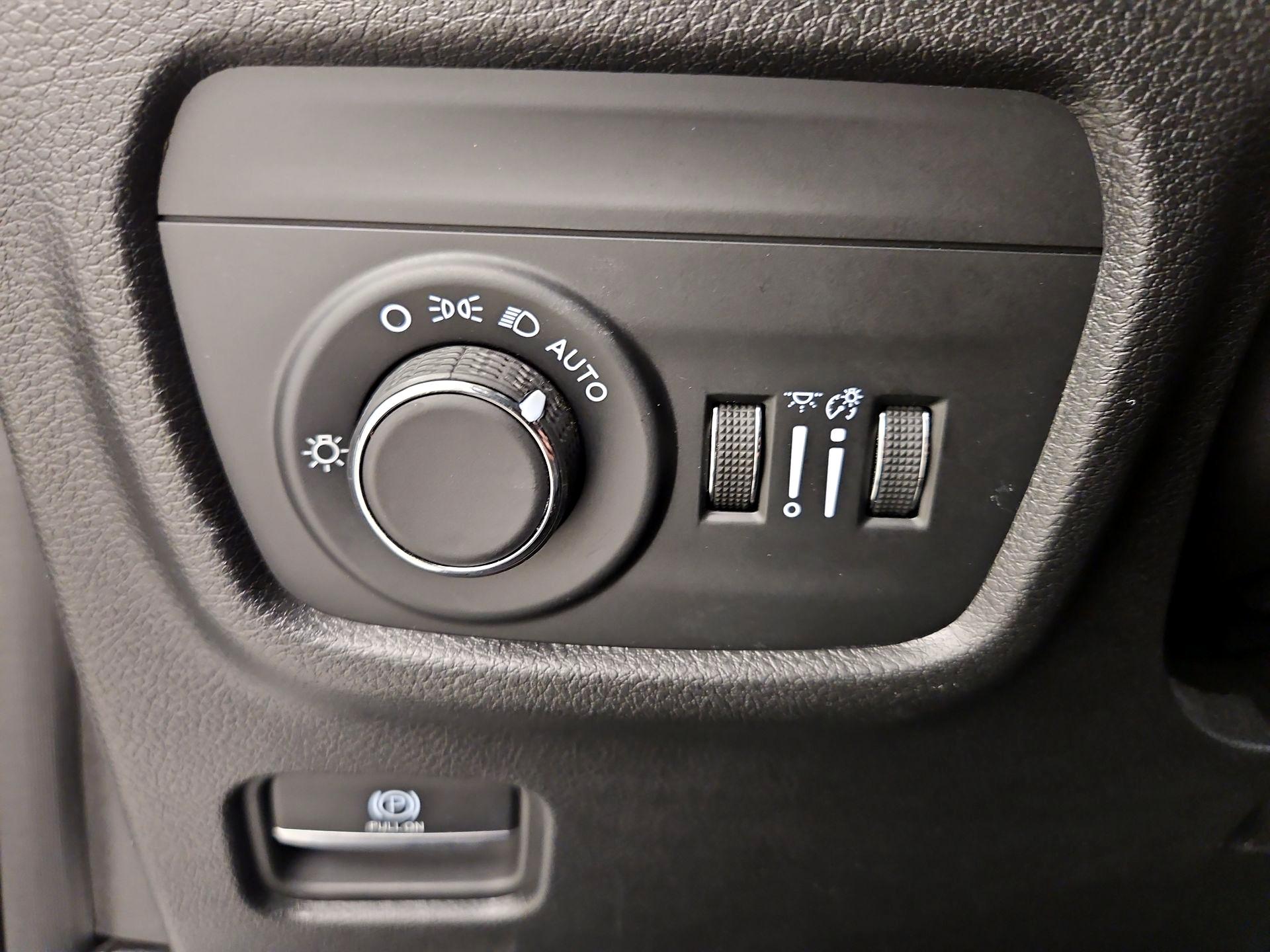 Thumbnail: 2024 Jeep Grand Cherokee - 13