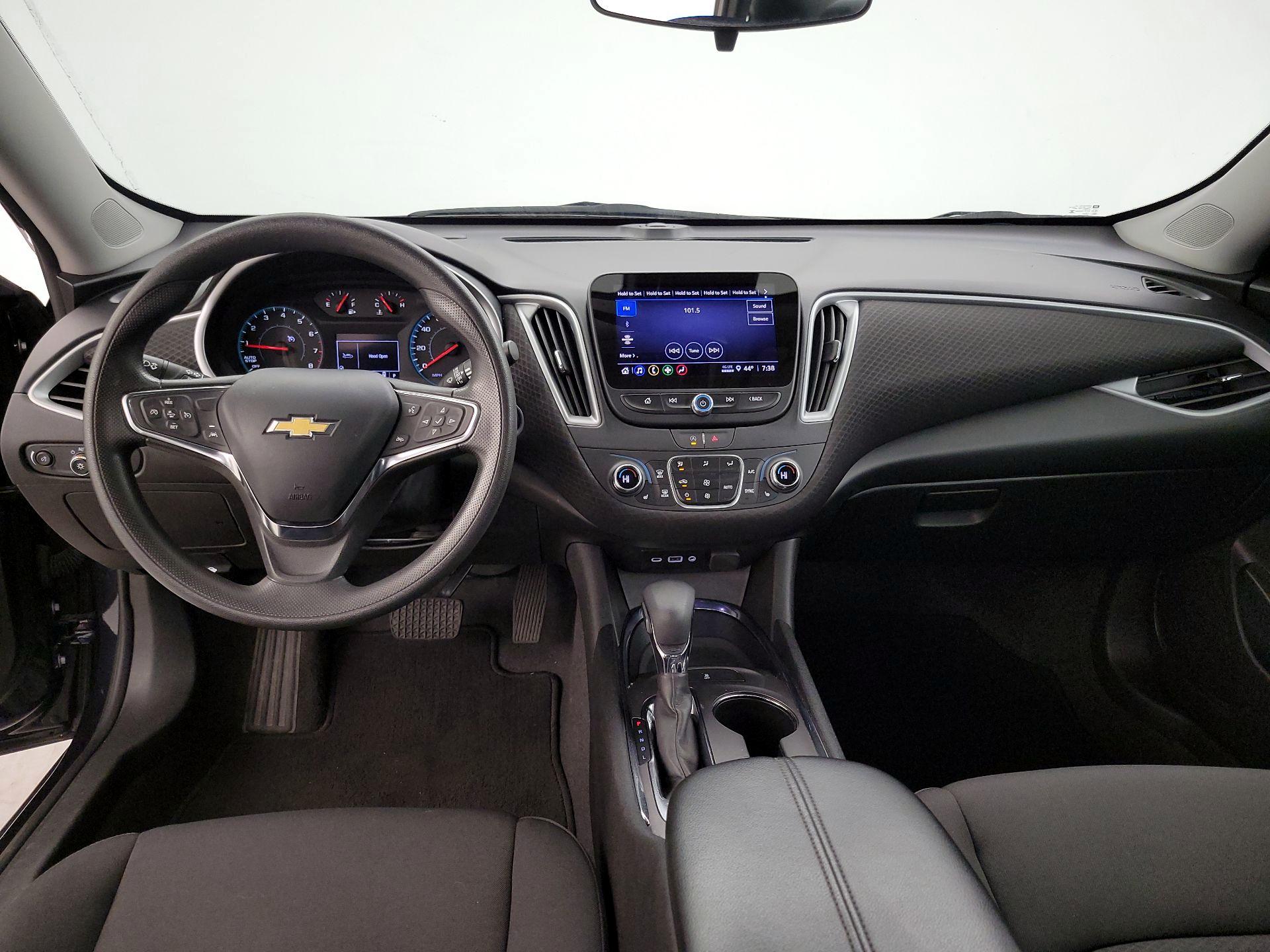 Thumbnail: 2023 Chevrolet Malibu - 9