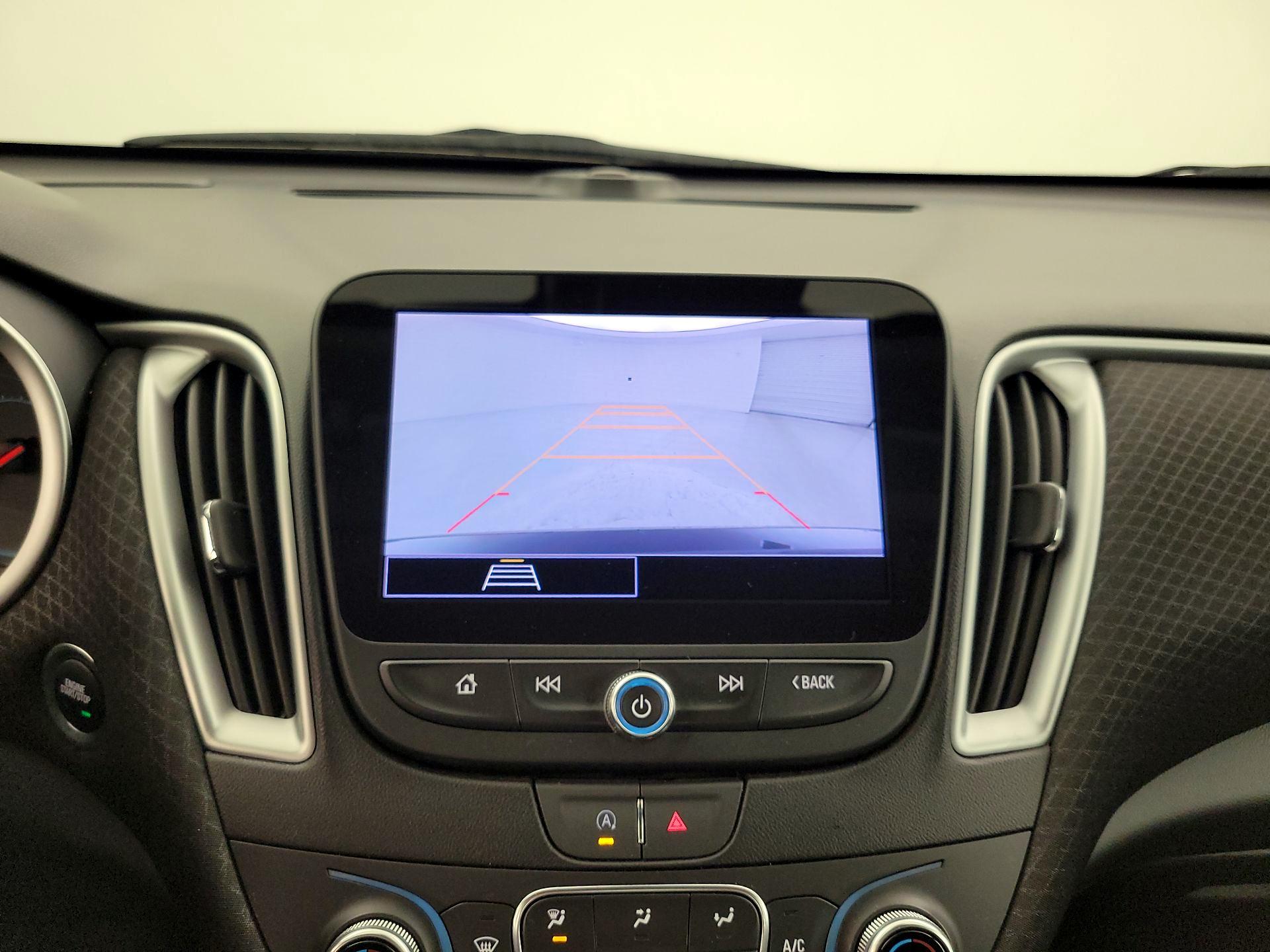 Thumbnail: 2023 Chevrolet Malibu - 14