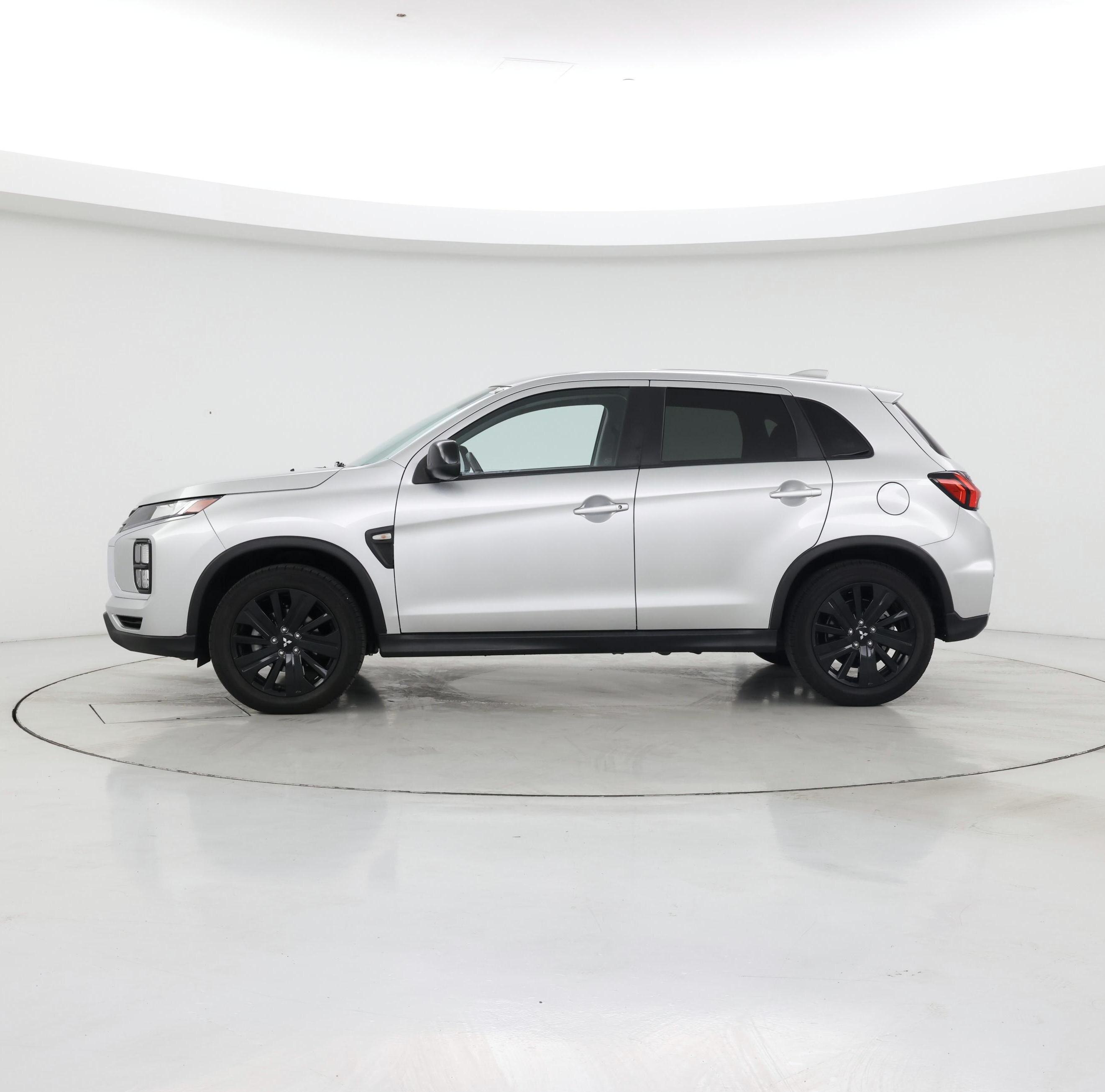 Thumbnail: 2022 Mitsubishi Outlander Sport - 3