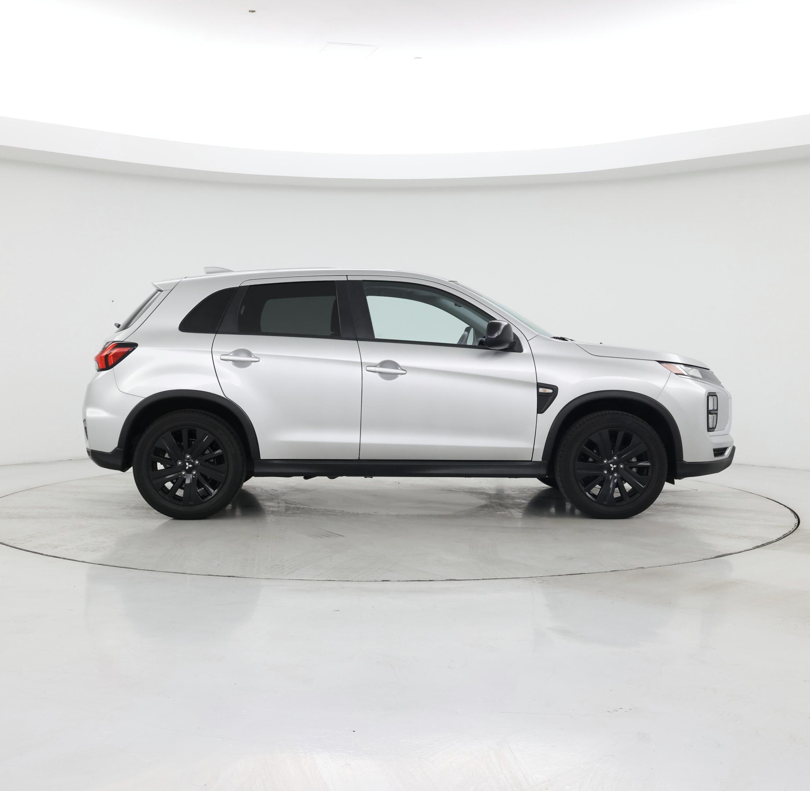 Thumbnail: 2022 Mitsubishi Outlander Sport - 7