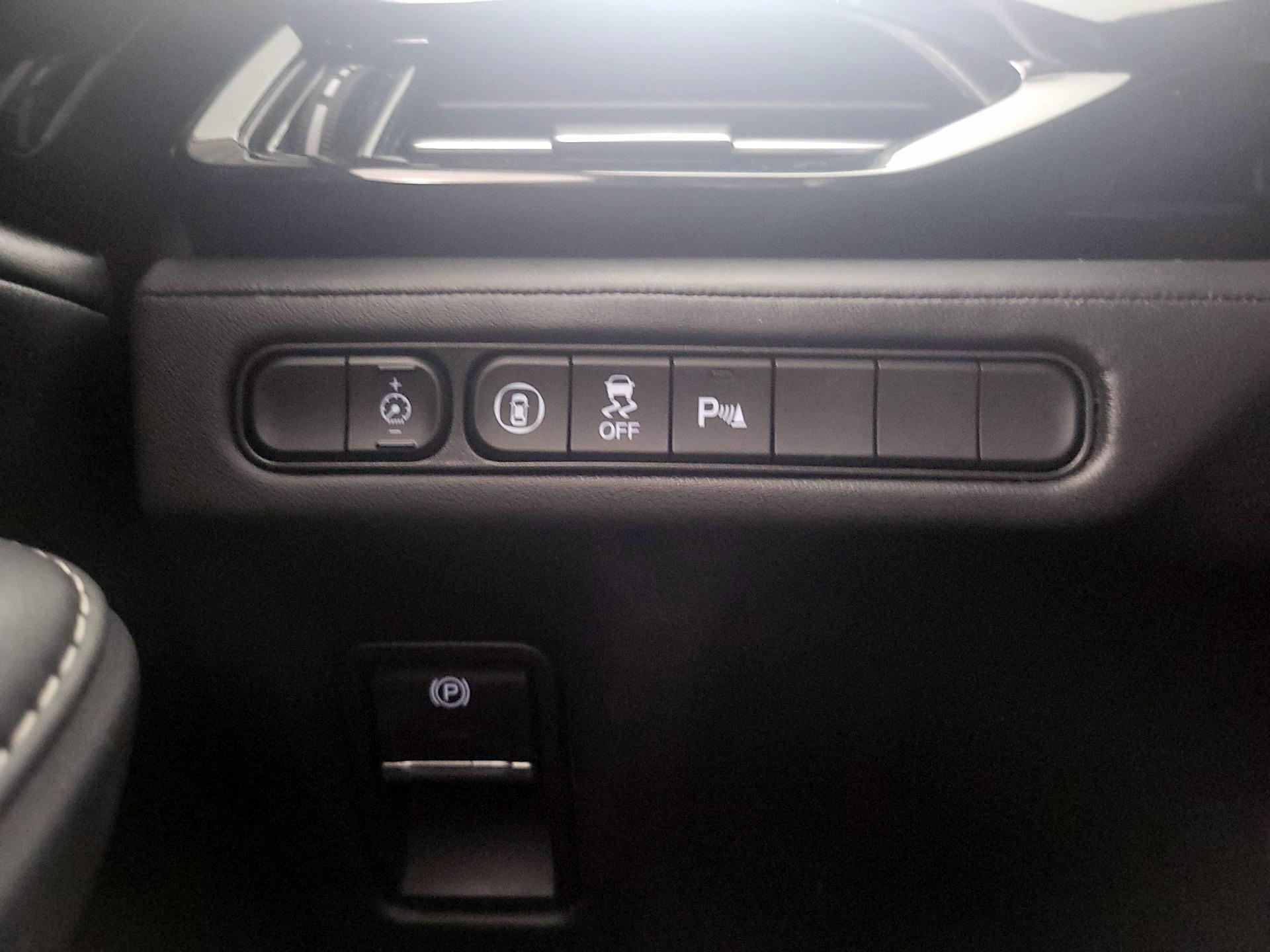 Thumbnail: 2022 Acura MDX - 13