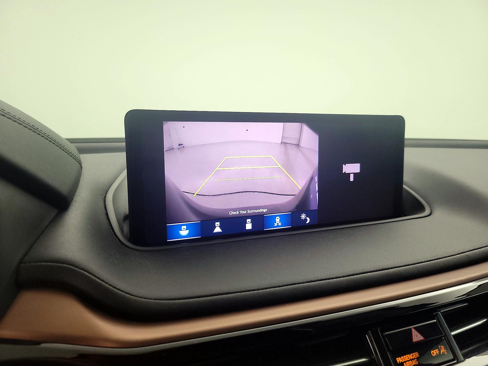 Thumbnail: 2022 Acura MDX - 15