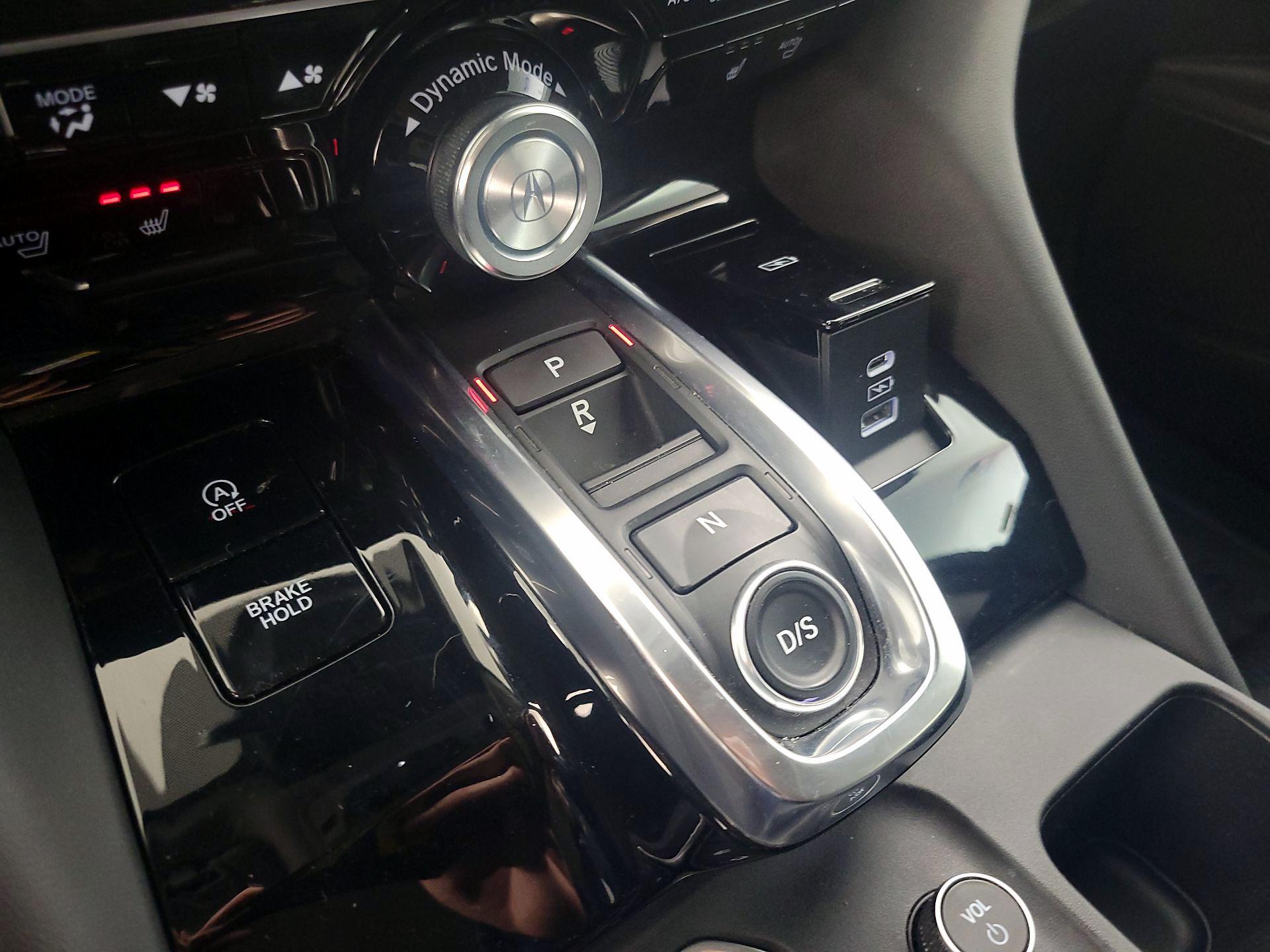 Thumbnail: 2022 Acura MDX - 18