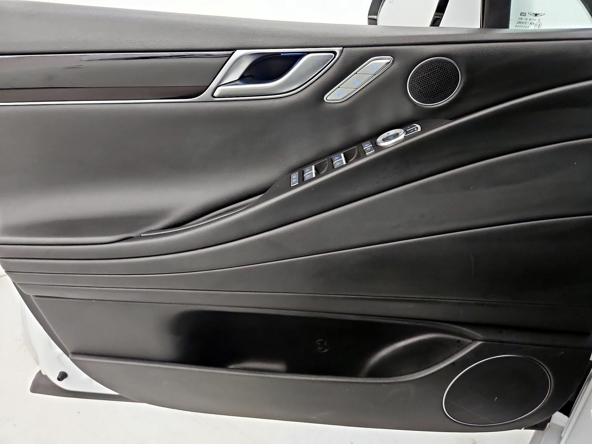 Thumbnail: 2023 Genesis G80 - 12